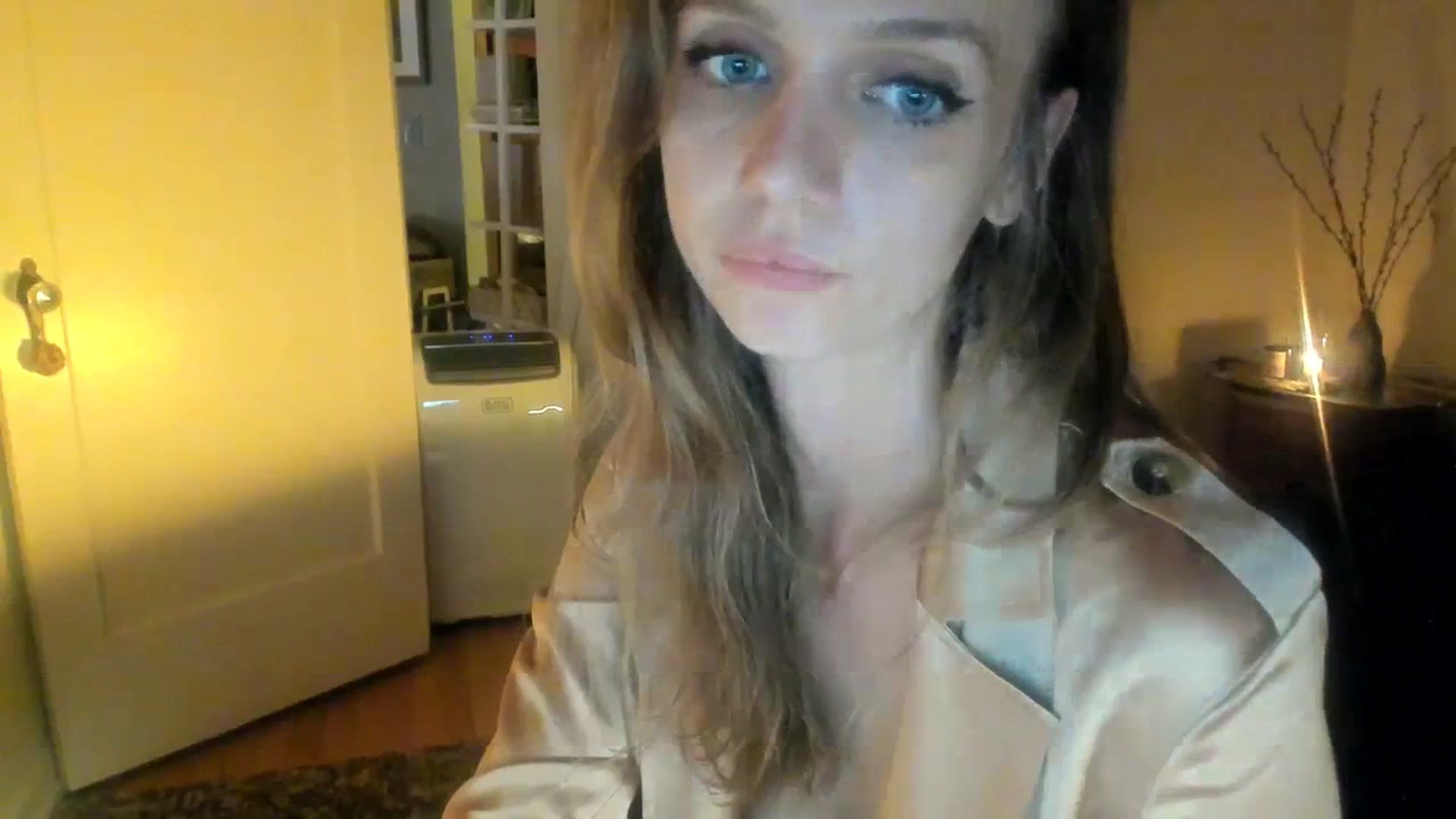 Gallery image thumbnail from Bdaymuffin's myfreecams stream on, 08/04/2023, 07:32 image 3 of 20