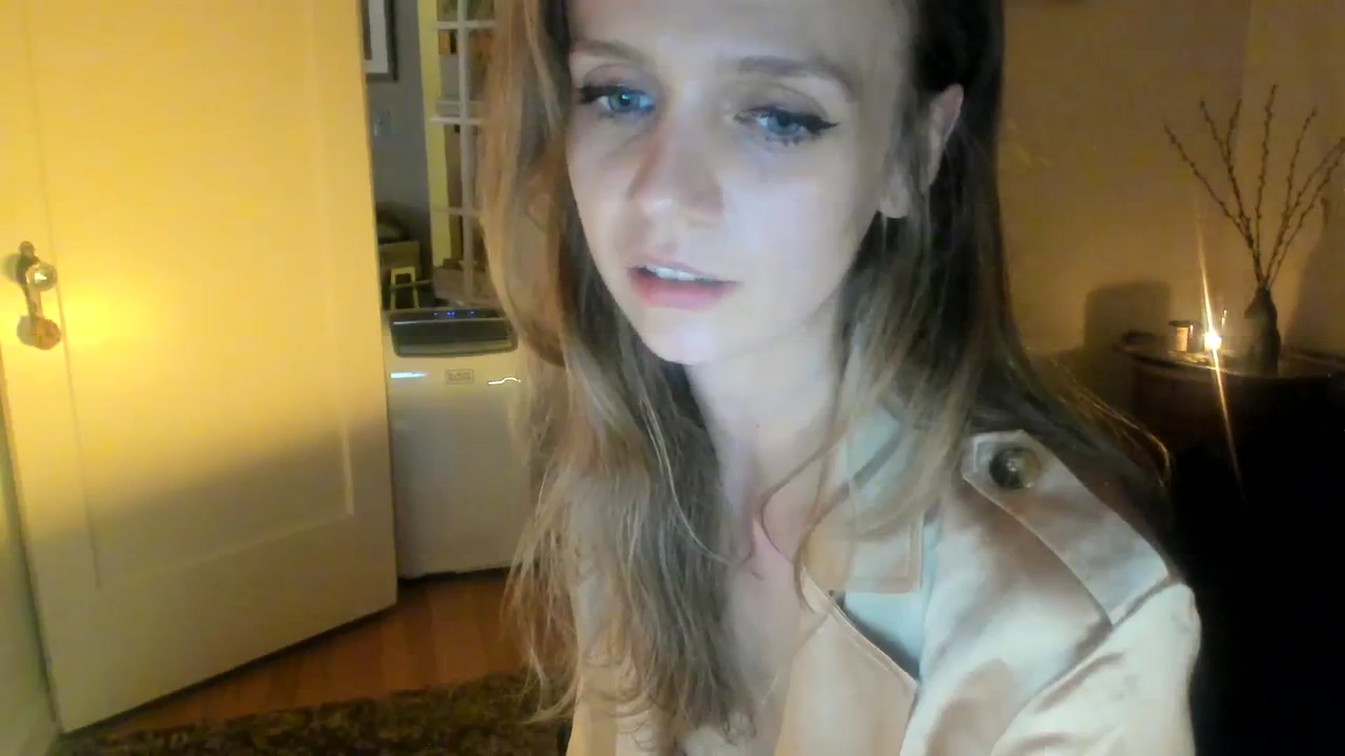 Gallery image thumbnail from Bdaymuffin's myfreecams stream on, 08/04/2023, 07:32 image 5 of 20