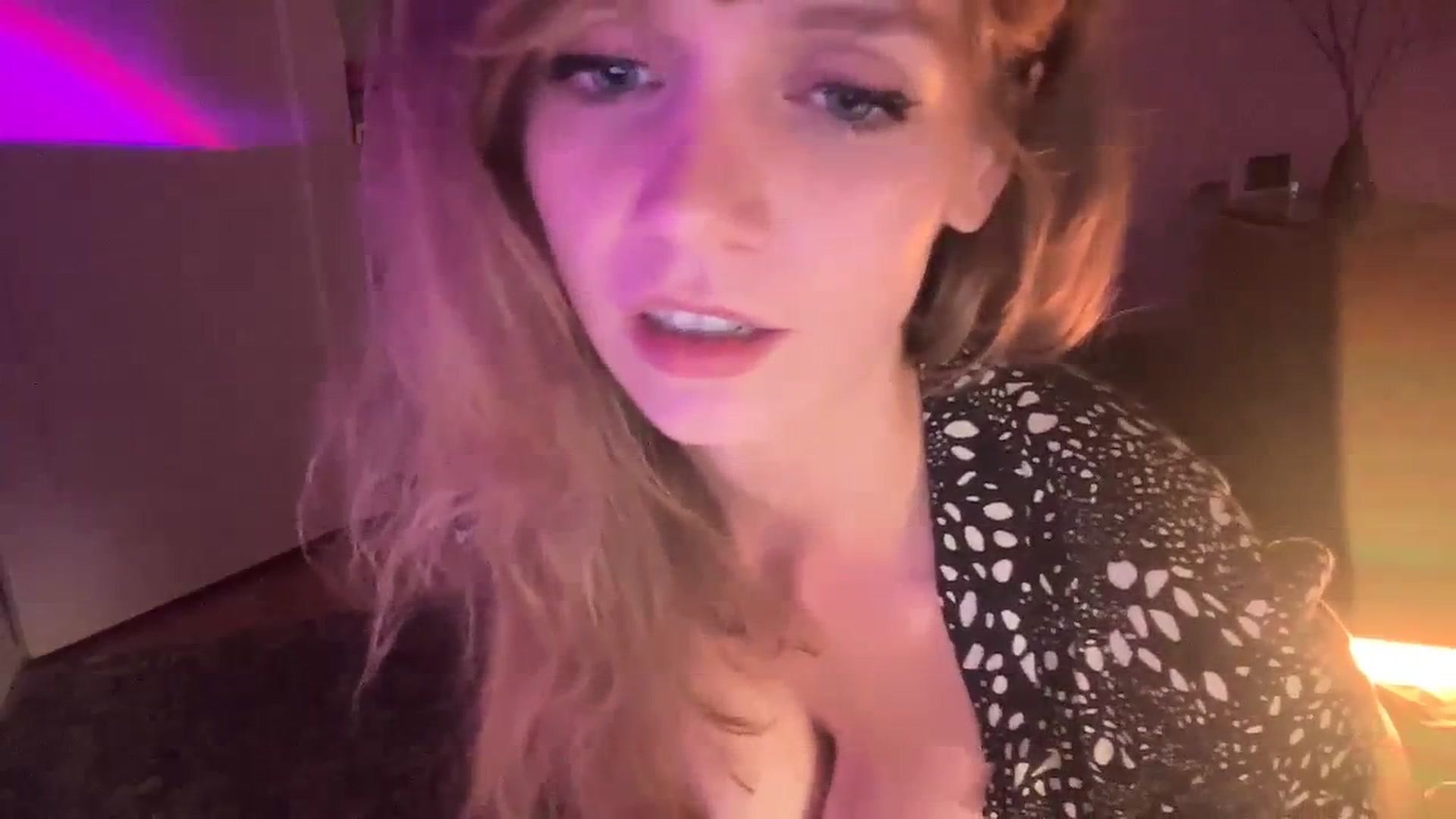 Gallery image thumbnail from Bdaymuffin's myfreecams stream on, 08/06/2023, 07:20 image 8 of 20