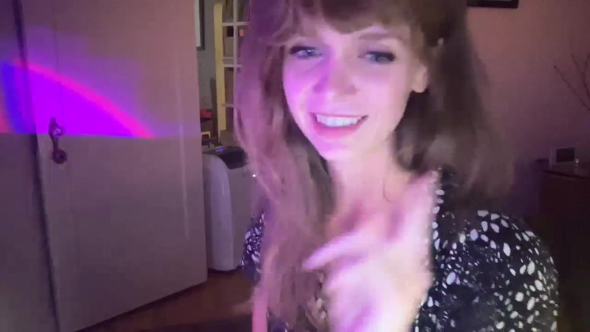 Gallery image thumbnail from Bdaymuffin's myfreecams stream on, 08/06/2023, 07:20 image 7 of 20