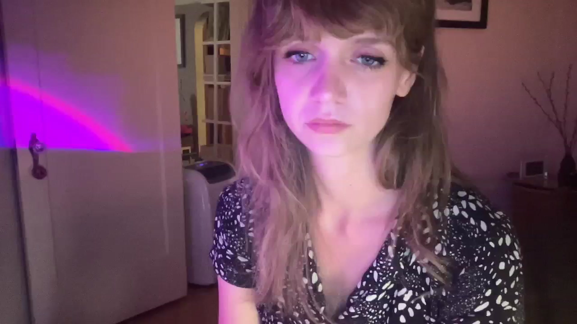 Gallery image thumbnail from Bdaymuffin's myfreecams stream on, 08/06/2023, 07:20 image 1 of 20