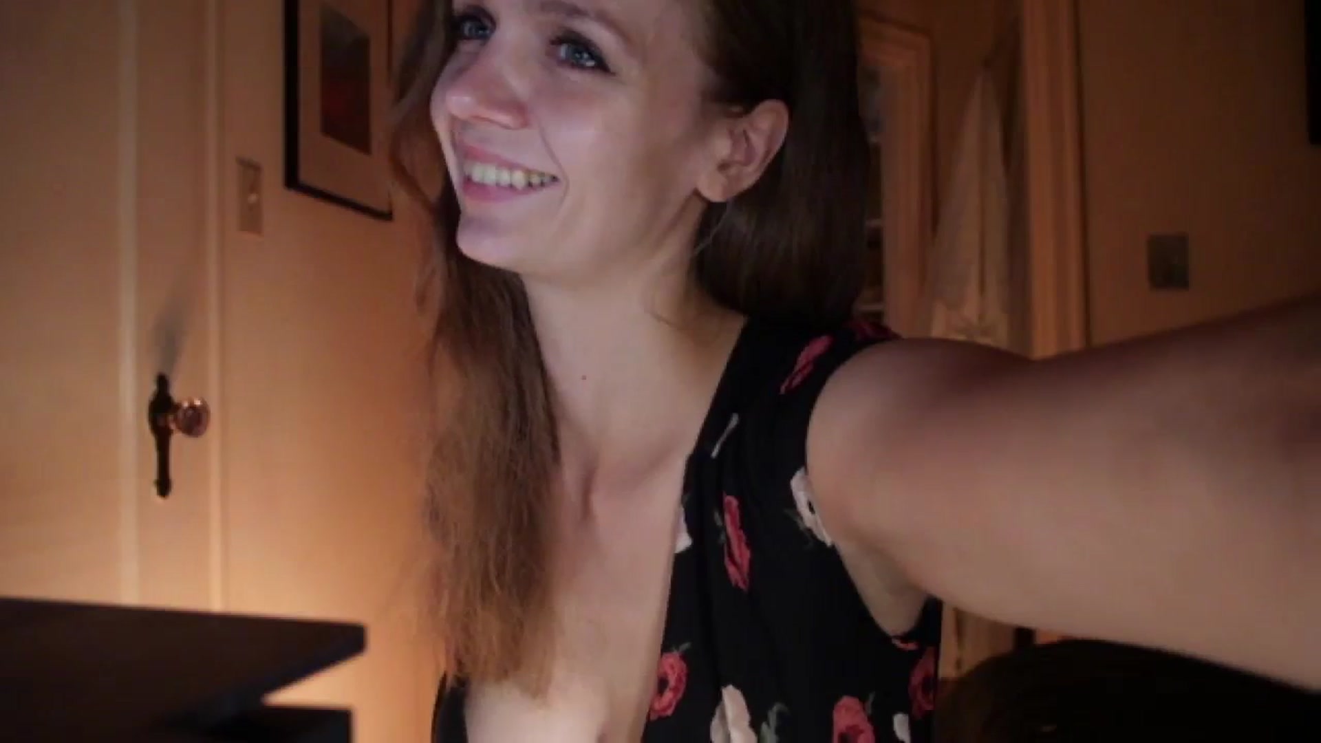 Gallery image thumbnail from Bdaymuffin's myfreecams stream on, 08/07/2023, 06:07 image 12 of 20