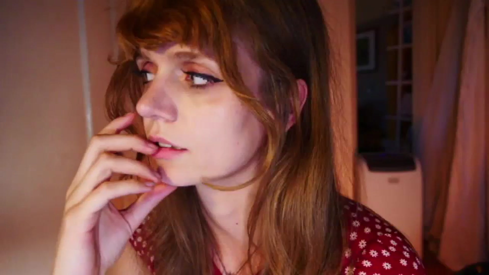 Gallery image thumbnail from Bdaymuffin's myfreecams stream on, 08/12/2023, 03:32 image 10 of 20