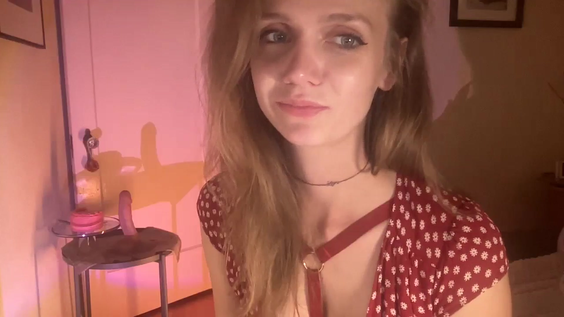 Gallery image thumbnail from Bdaymuffin's myfreecams stream on, 08/12/2023, 05:31 image 10 of 20
