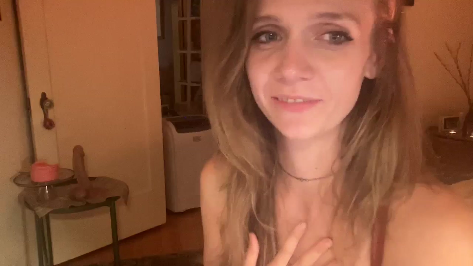 Gallery image thumbnail from Bdaymuffin's myfreecams stream on, 08/12/2023, 08:43 image 18 of 20