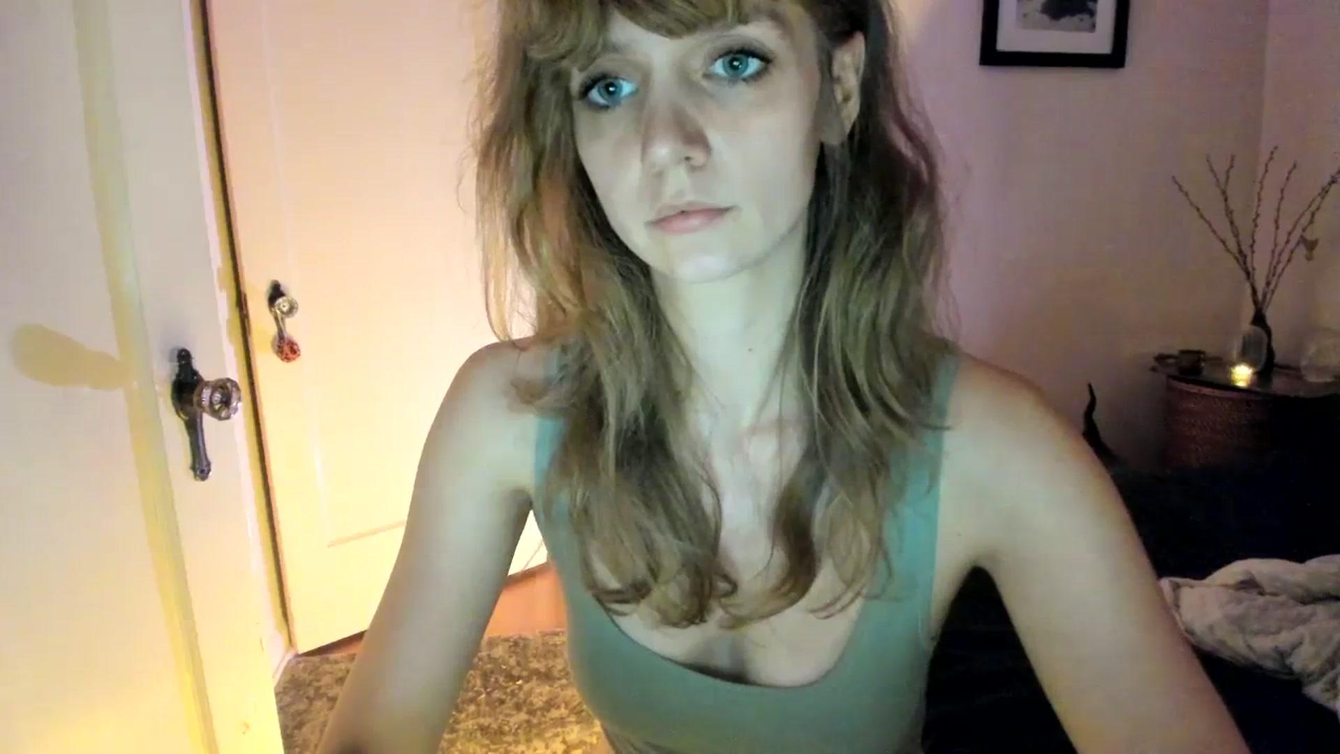 Gallery image thumbnail from Bdaymuffin's myfreecams stream on, 09/08/2023, 10:33 image 17 of 20