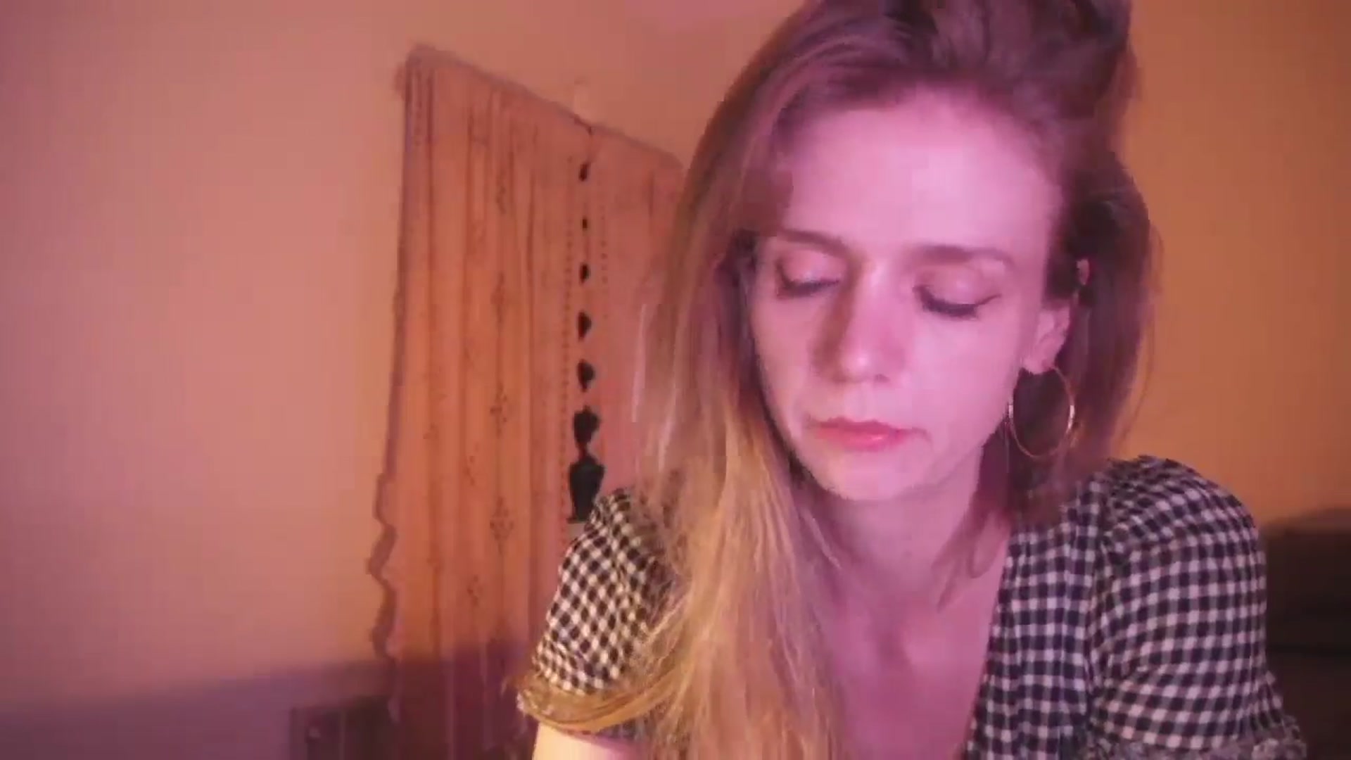 Gallery image thumbnail from Bdaymuffin's myfreecams stream on, 08/03/2024, 06:08 image 20 of 20
