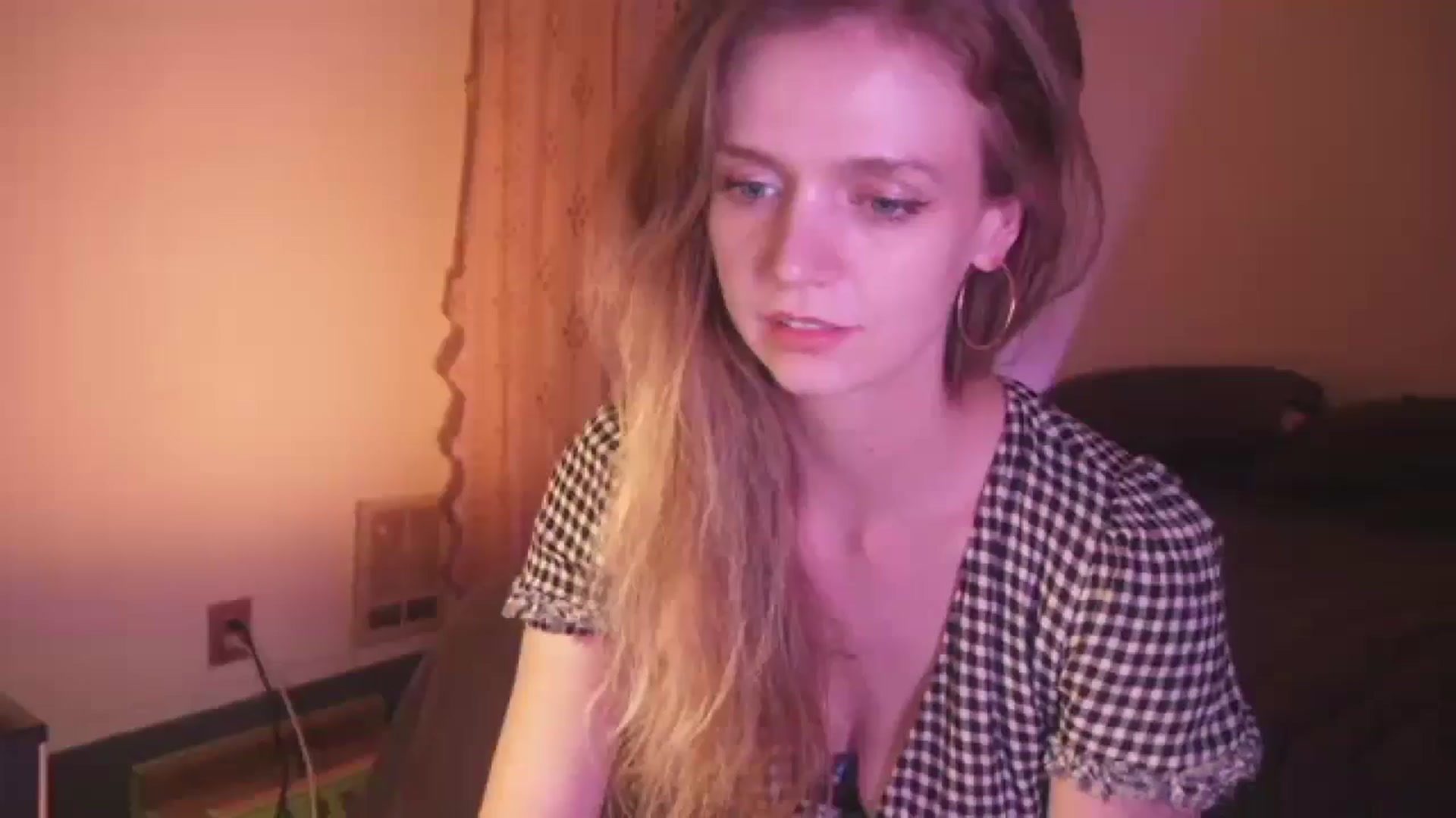 Gallery image thumbnail from Bdaymuffin's myfreecams stream on, 08/03/2024, 06:08 image 17 of 20