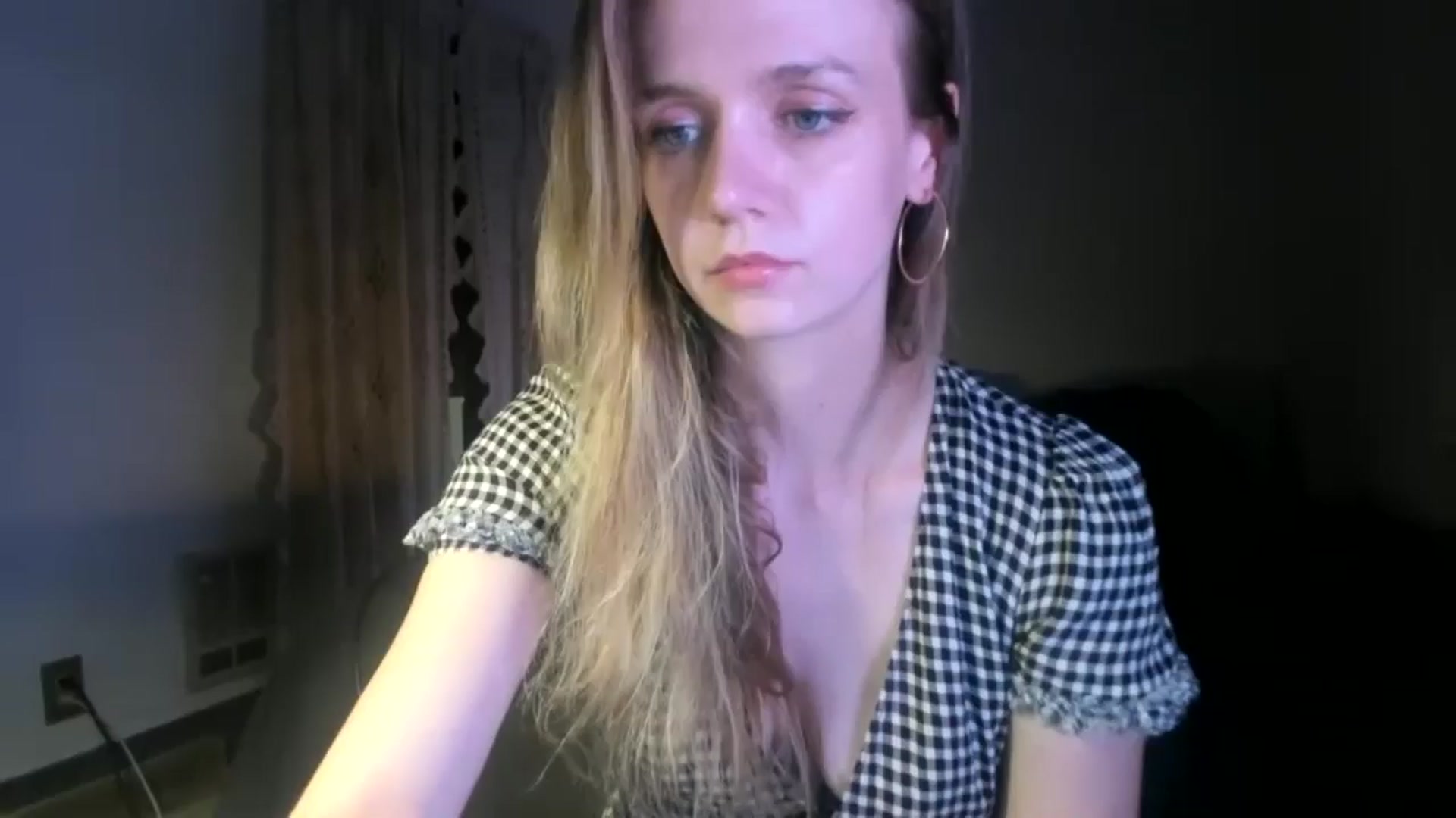 Gallery image thumbnail from Bdaymuffin's myfreecams stream on, 08/03/2024, 06:20 image 1 of 20