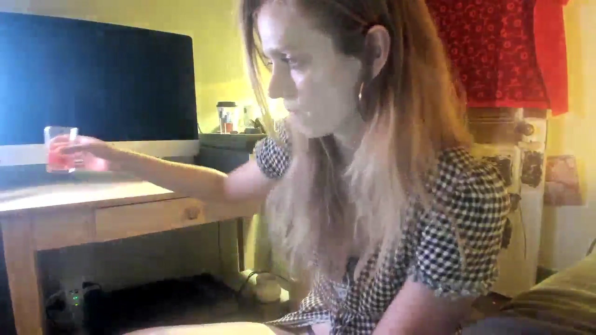 Gallery image thumbnail from Bdaymuffin's myfreecams stream on, 08/03/2024, 08:38 image 2 of 20
