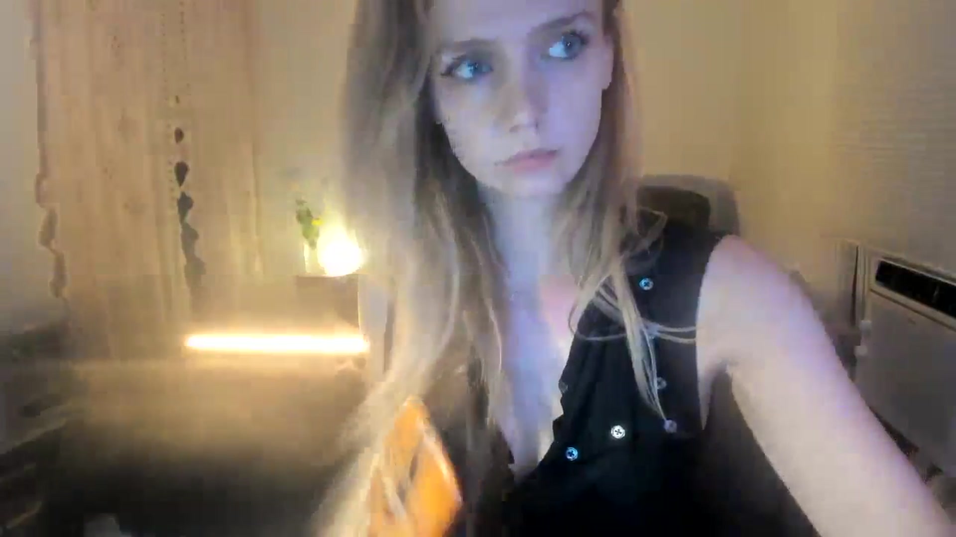 Gallery image thumbnail from Bdaymuffin's myfreecams stream on, 08/06/2024, 06:04 image 10 of 20