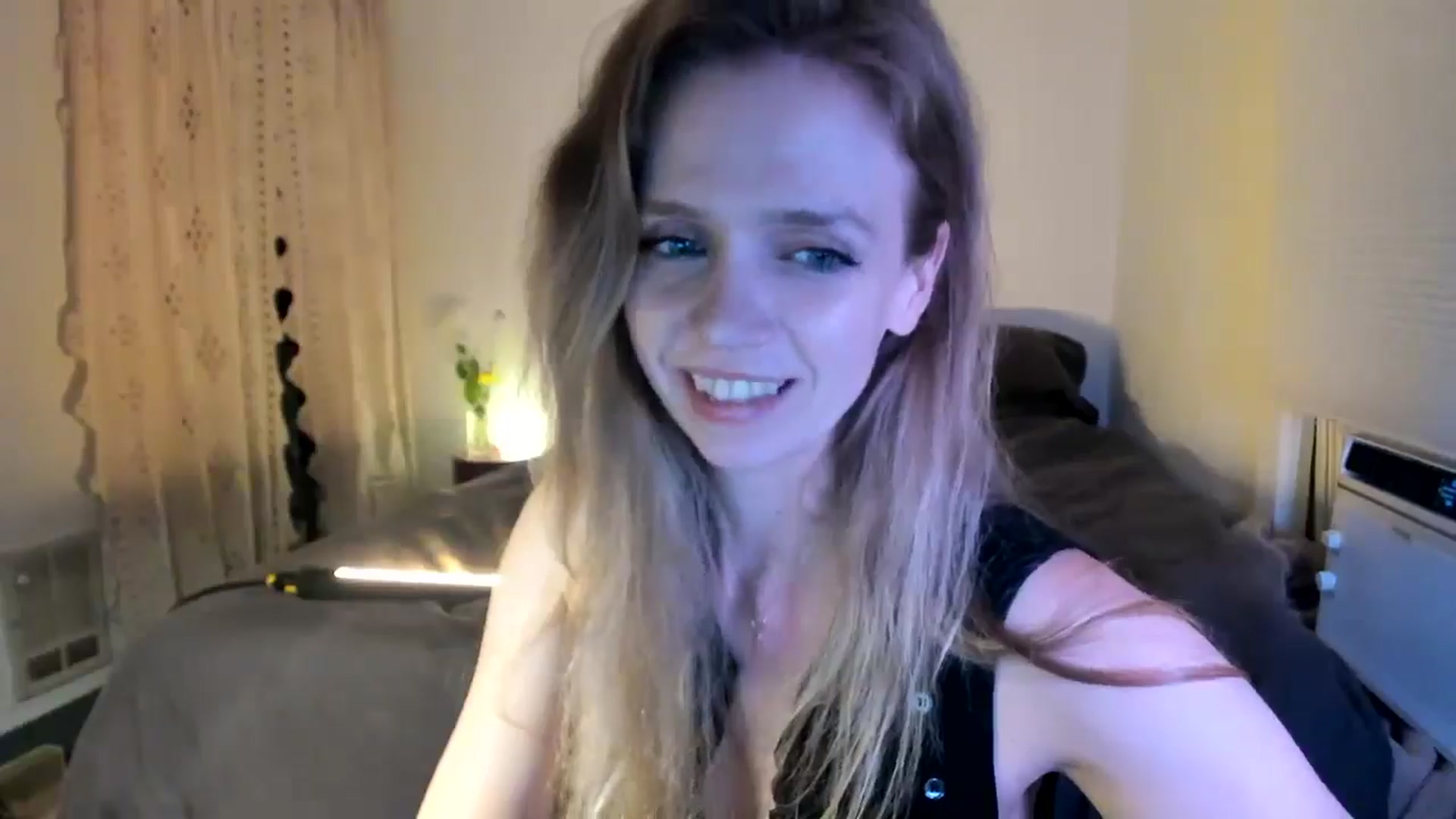 Gallery image thumbnail from Bdaymuffin's myfreecams stream on, 08/06/2024, 06:04 image 18 of 20