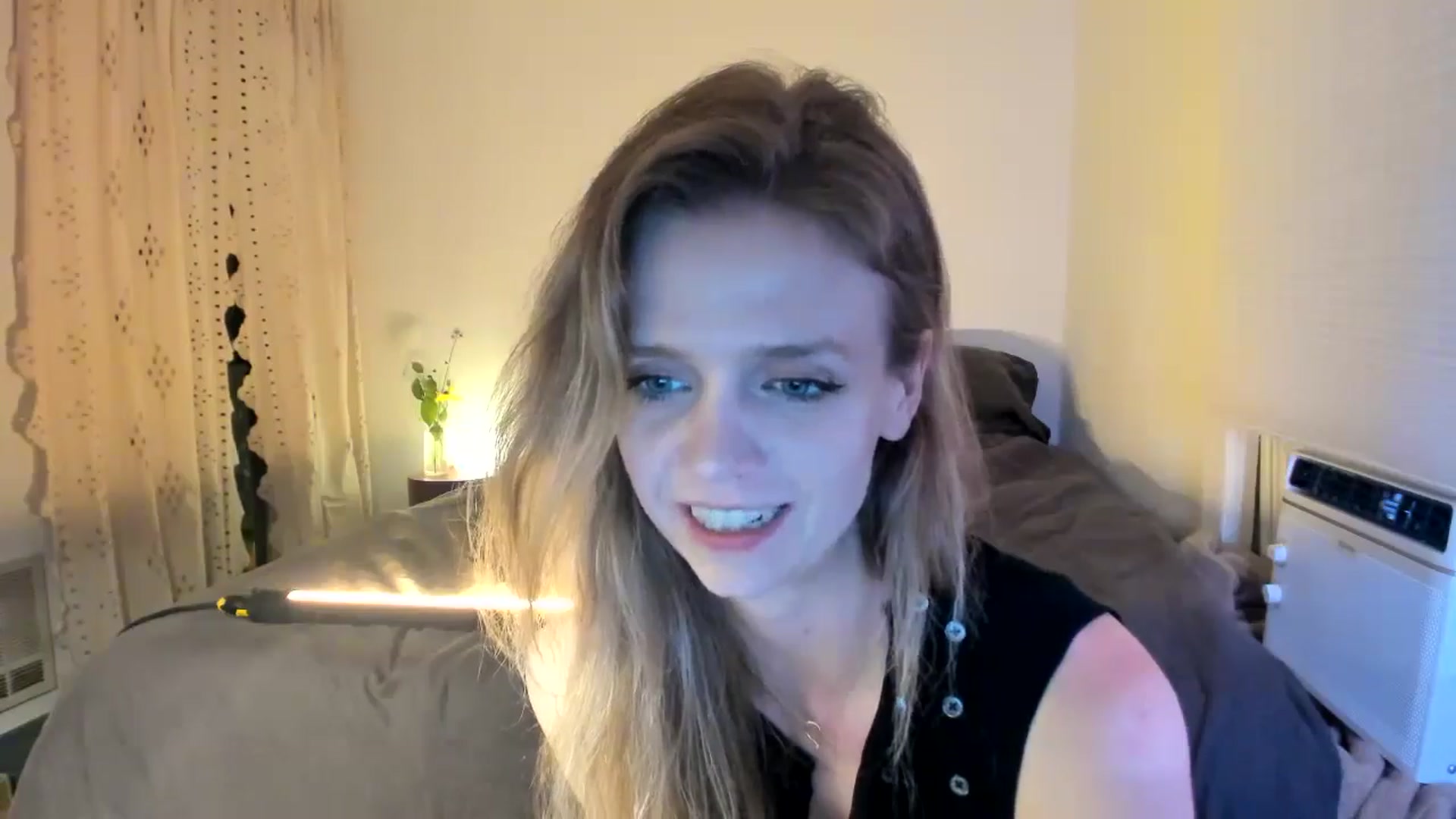 Gallery image thumbnail from Bdaymuffin's myfreecams stream on, 08/06/2024, 06:04 image 16 of 20