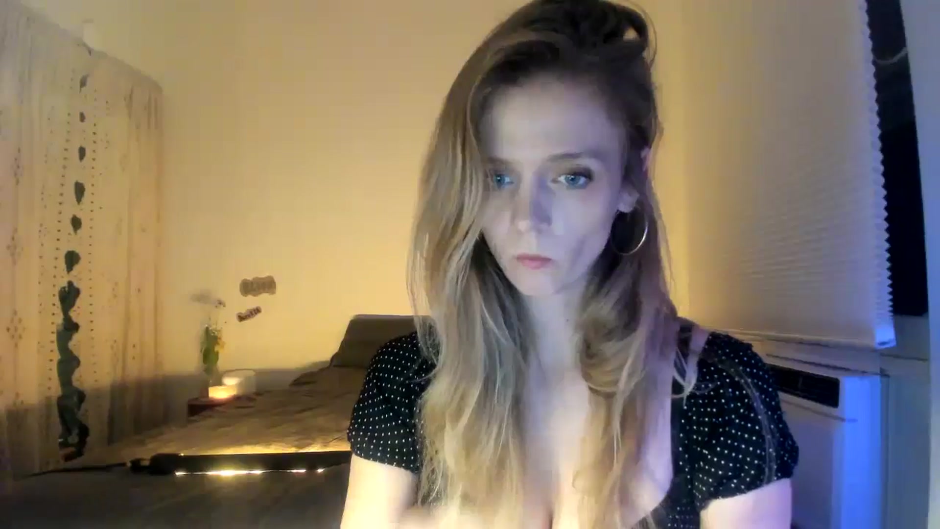 Gallery image thumbnail from Bdaymuffin's myfreecams stream on, 08/08/2024, 05:09 image 7 of 20