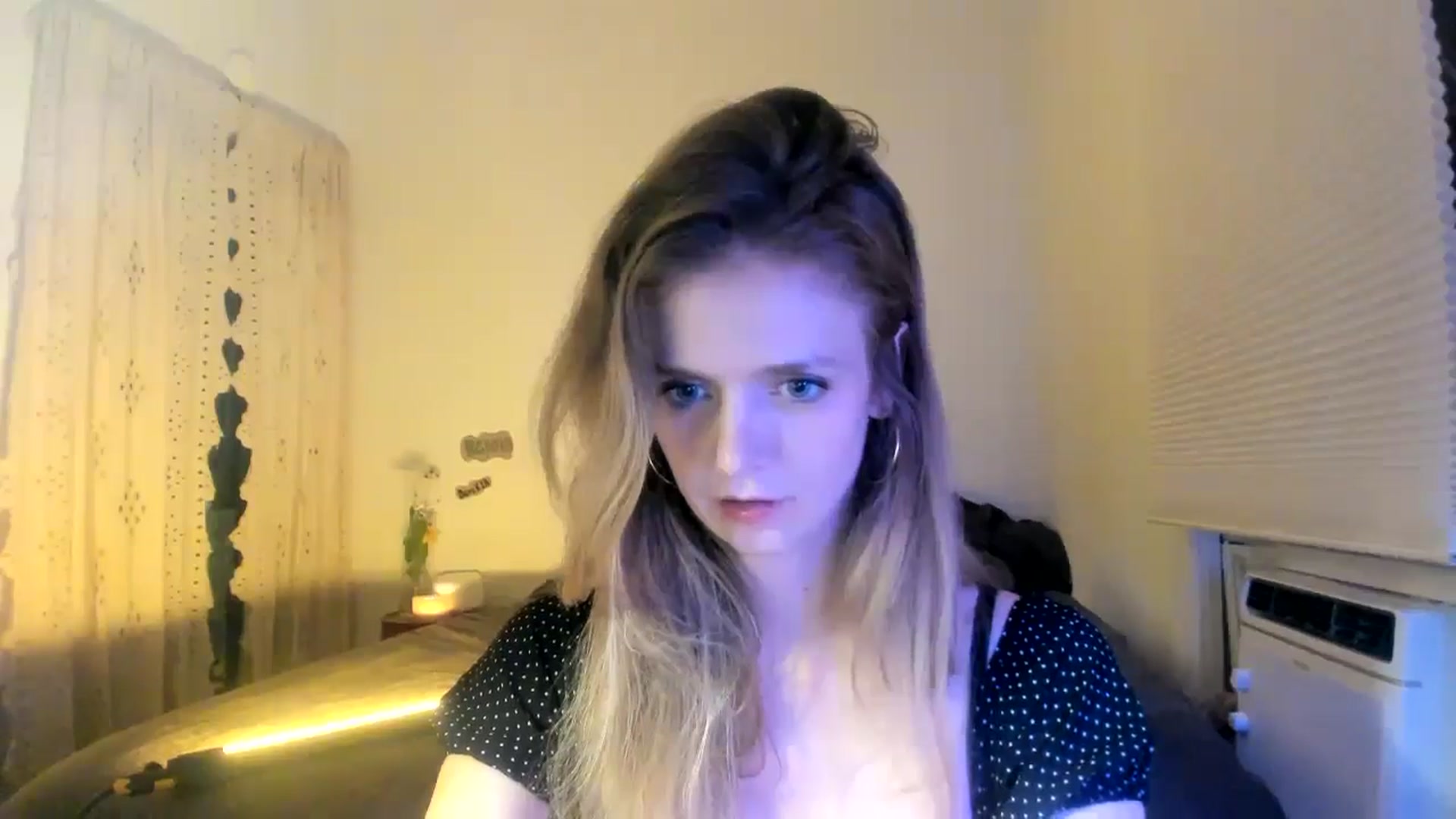 Gallery image thumbnail from Bdaymuffin's myfreecams stream on, 08/08/2024, 06:28 image 6 of 20
