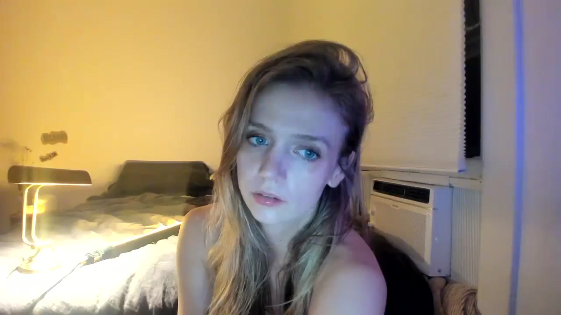 Gallery image thumbnail from Bdaymuffin's myfreecams stream on, 08/08/2024, 07:33 image 19 of 20