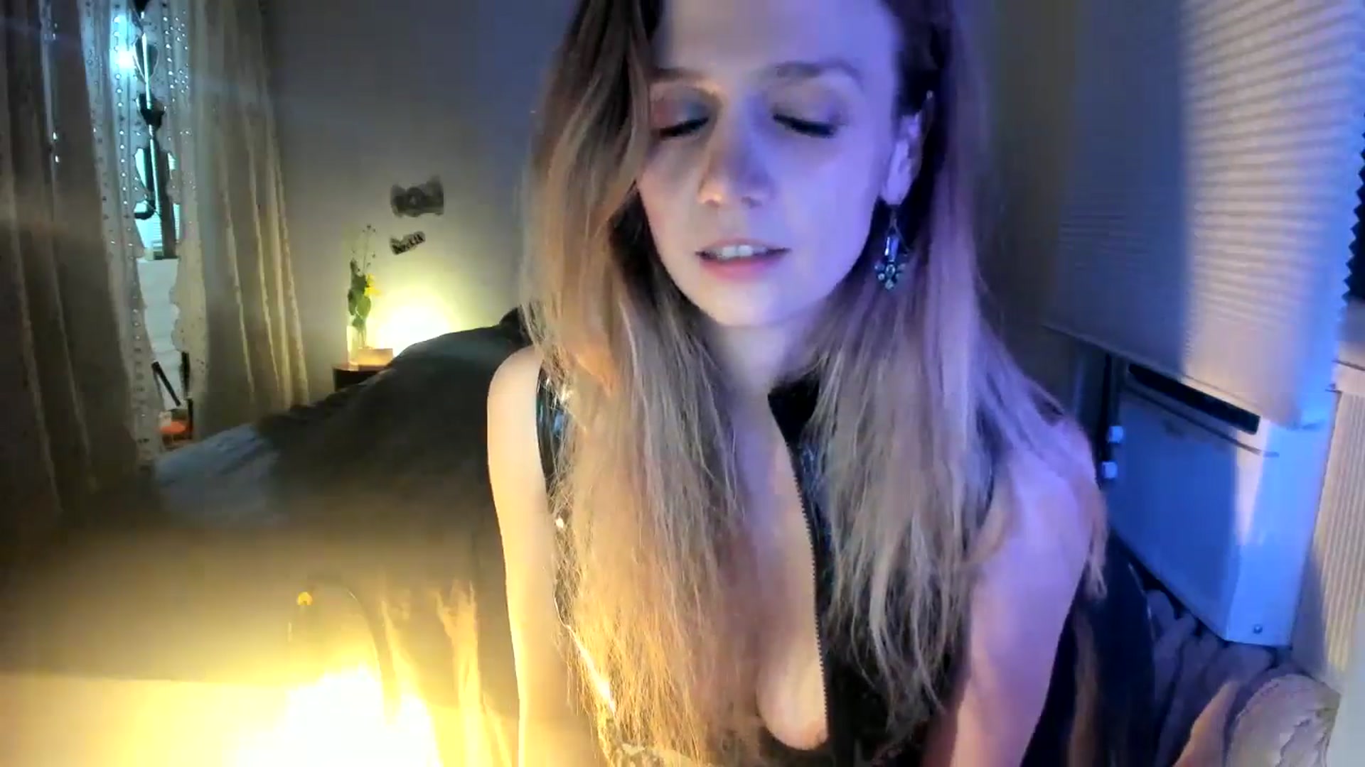 Gallery image thumbnail from Bdaymuffin's myfreecams stream on, 08/09/2024, 06:45 image 18 of 20