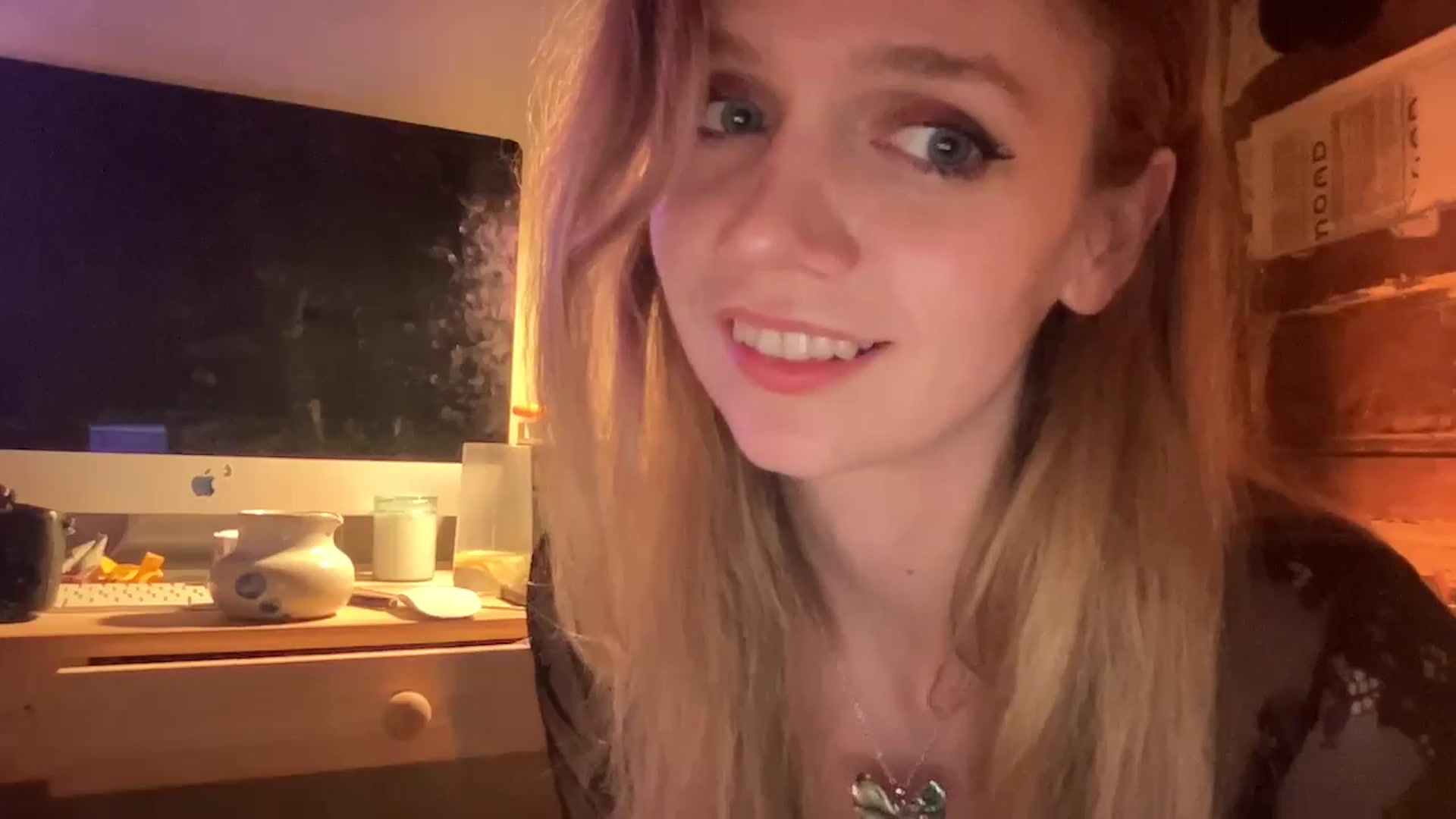 Gallery image thumbnail from Bdaymuffin's myfreecams stream on, 08/11/2024, 08:09 image 7 of 20