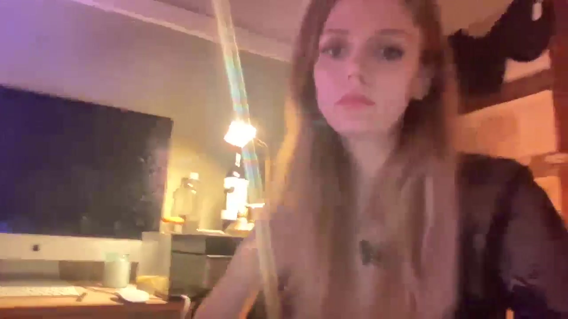Gallery image thumbnail from Bdaymuffin's myfreecams stream on, 08/11/2024, 08:09 image 5 of 20