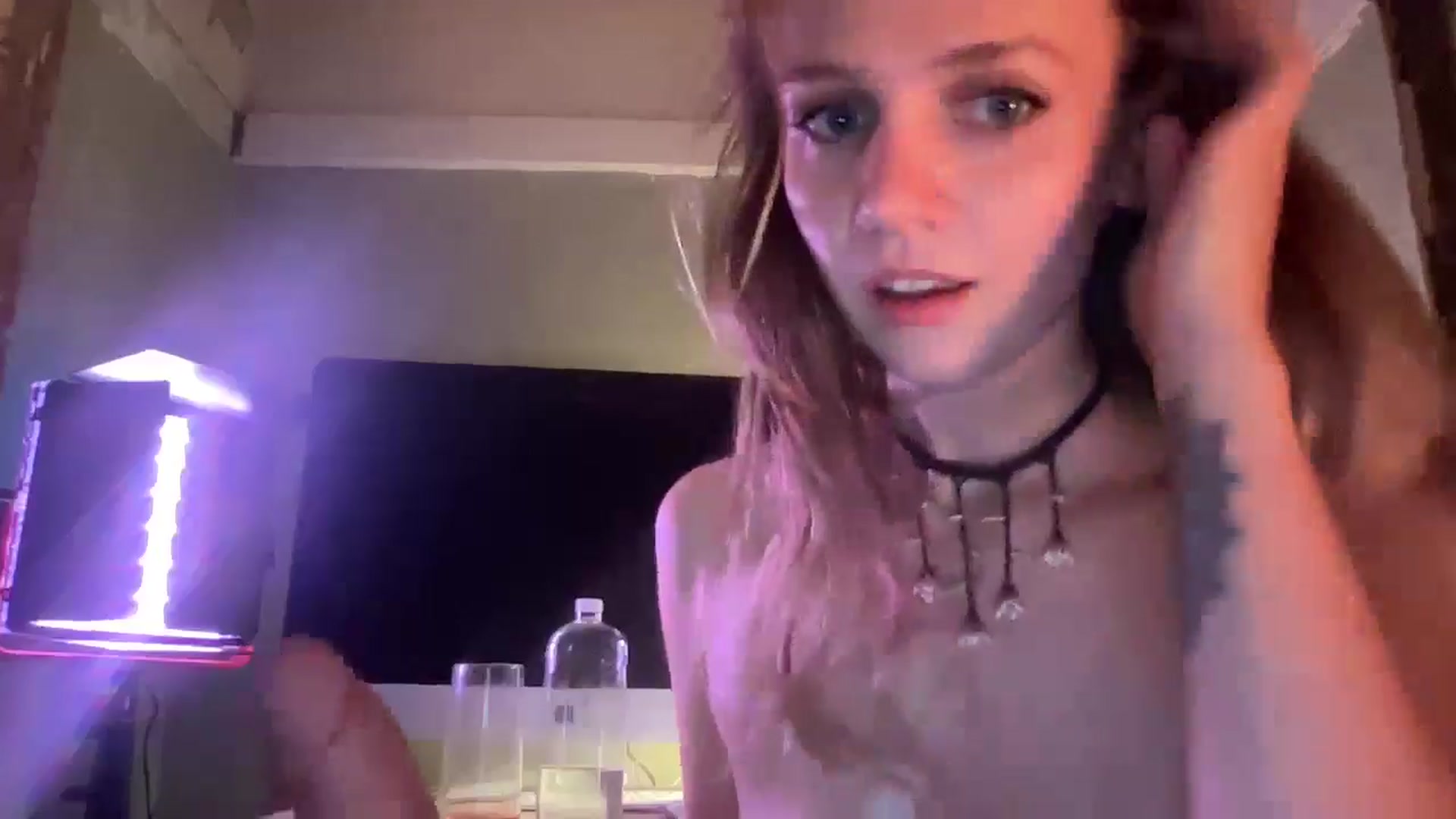 Gallery image thumbnail from Bdaymuffin's myfreecams stream on, 08/17/2024, 07:57 image 16 of 20