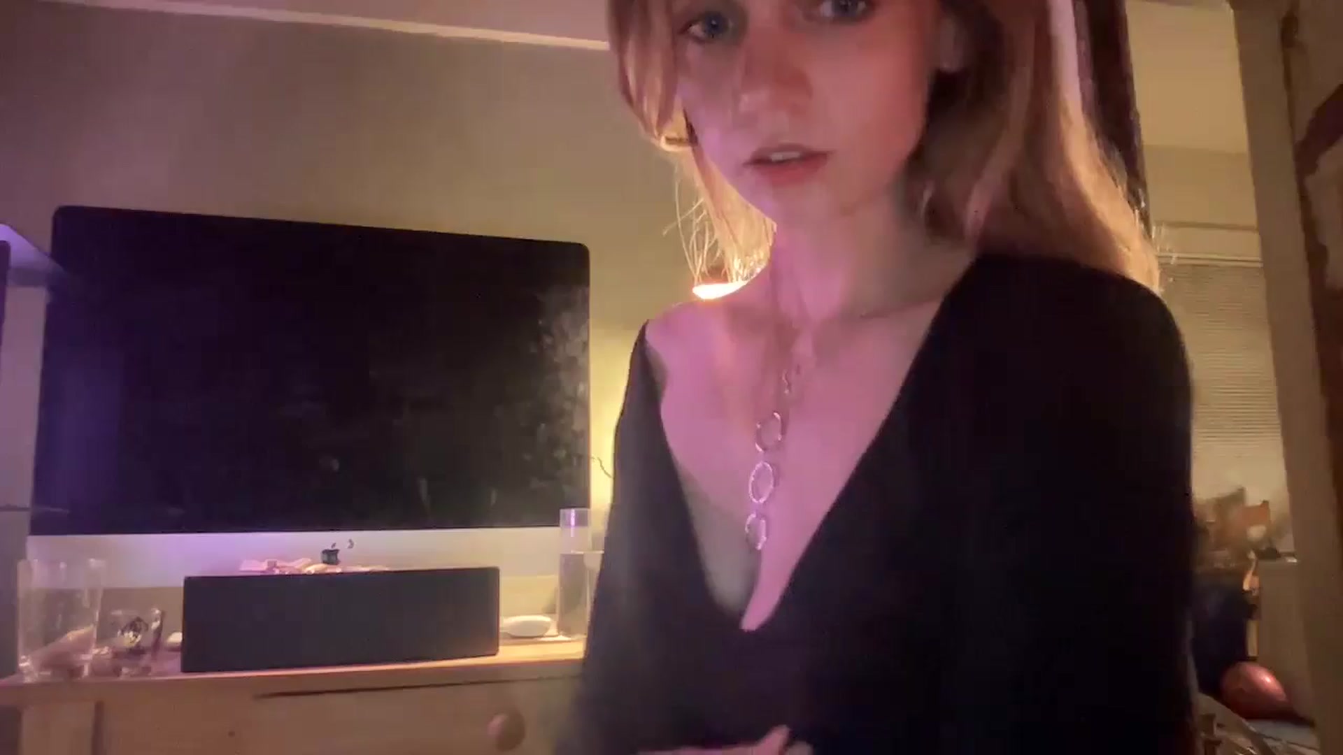 Gallery image thumbnail from Bdaymuffin's myfreecams stream on, 08/18/2024, 06:35 image 20 of 20