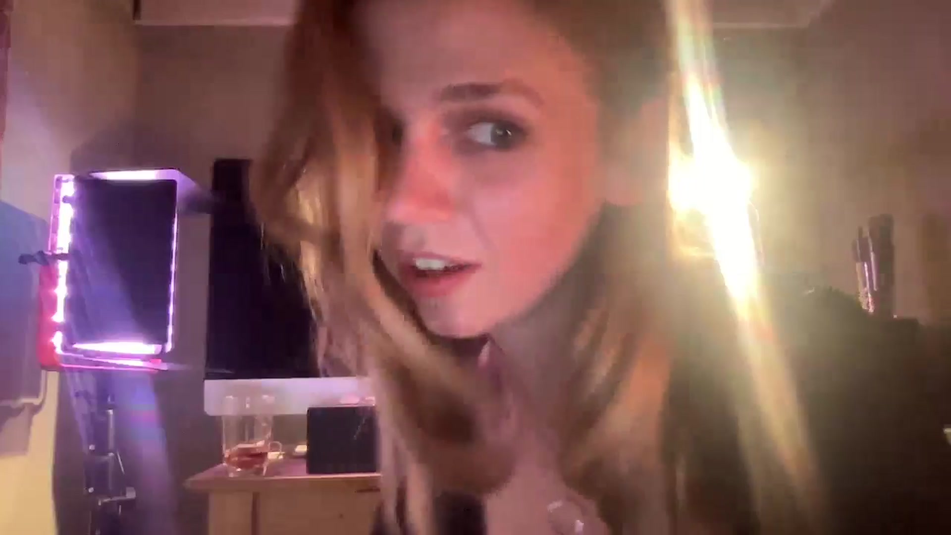 Gallery image thumbnail from Bdaymuffin's myfreecams stream on, 08/18/2024, 06:35 image 6 of 20