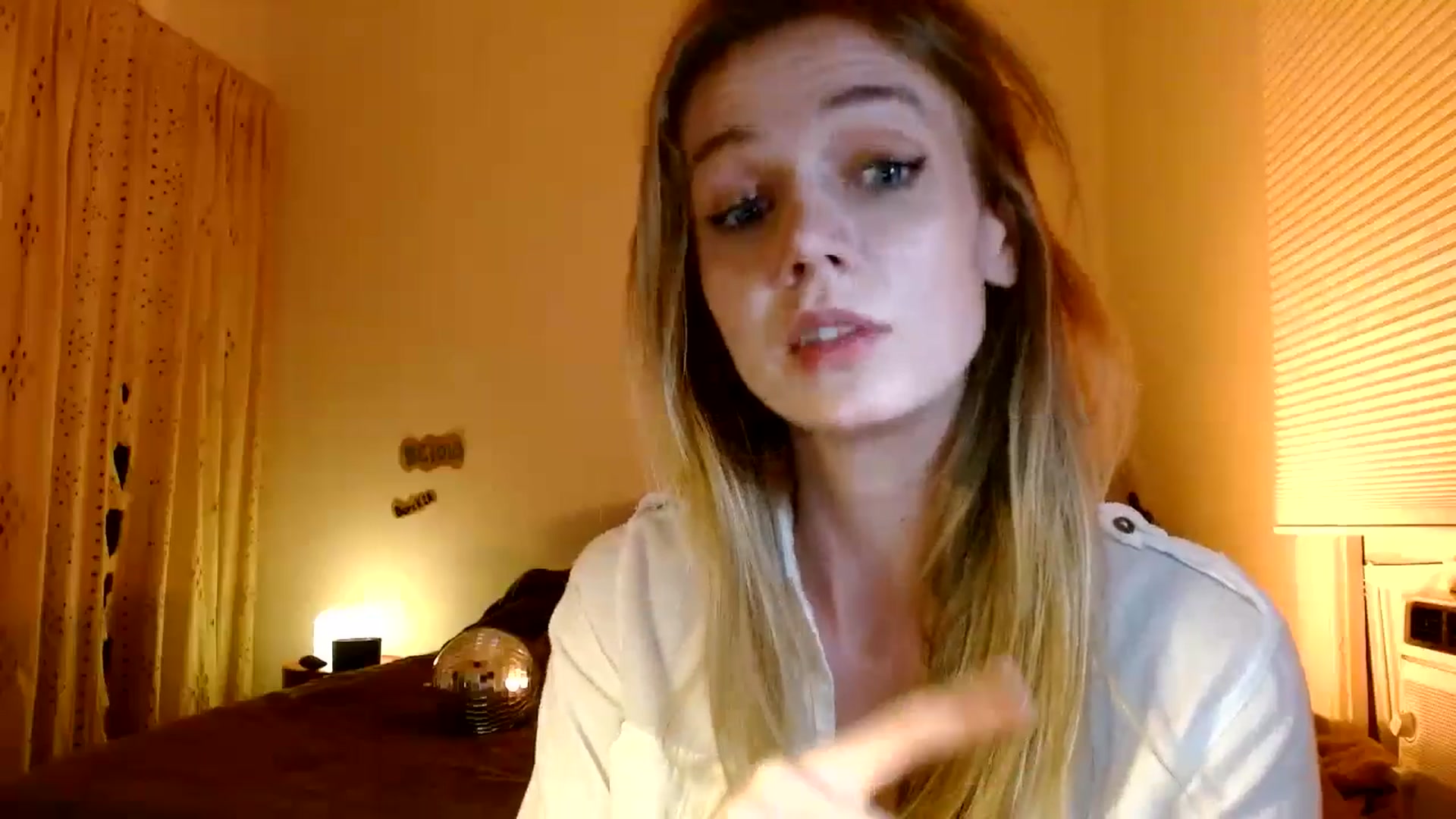 Gallery image thumbnail from Bdaymuffin's myfreecams stream on, 08/22/2024, 04:10 image 19 of 20