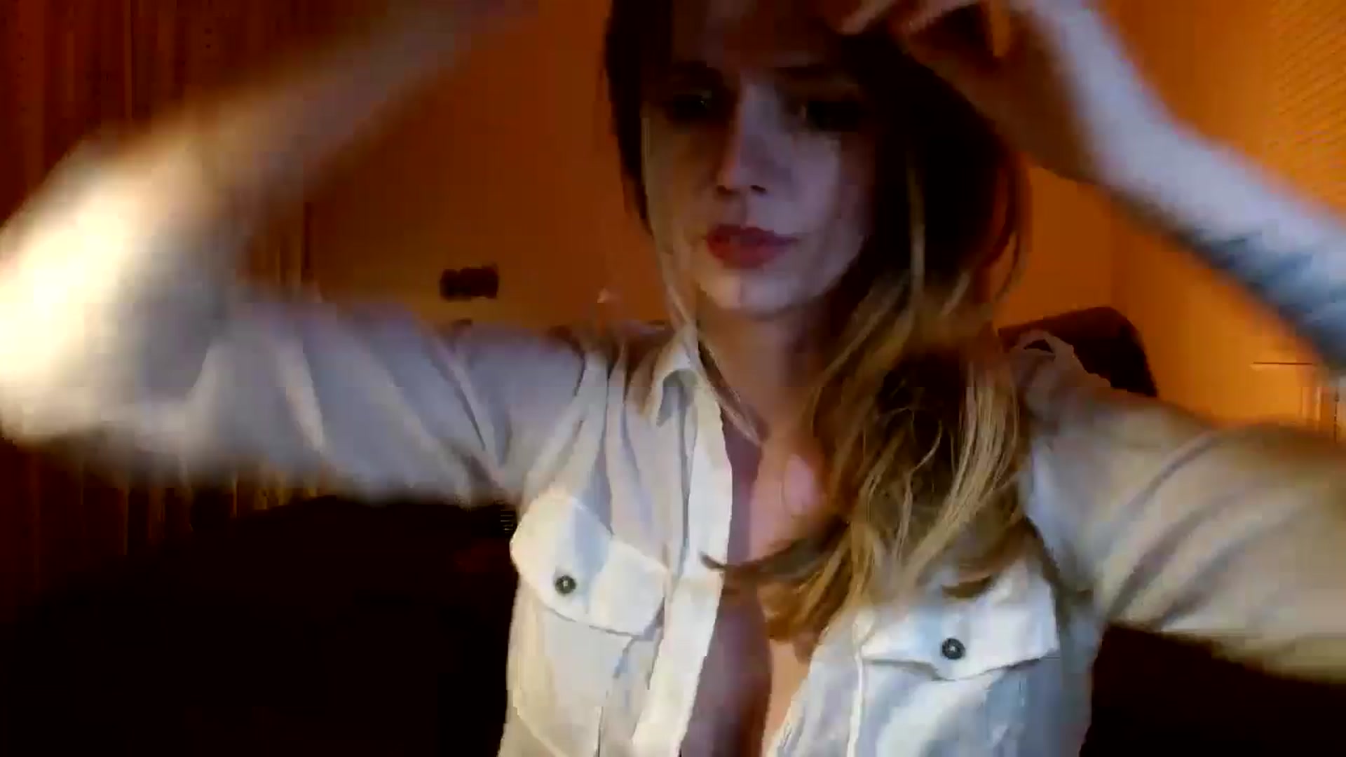 Gallery image thumbnail from Bdaymuffin's myfreecams stream on, 08/22/2024, 04:10 image 1 of 20