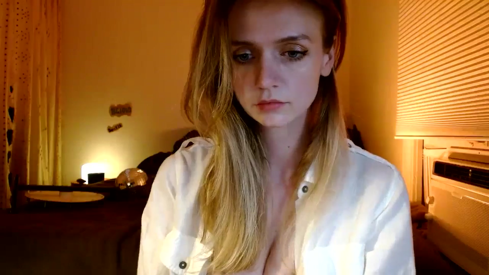 Gallery image thumbnail from Bdaymuffin's myfreecams stream on, 08/22/2024, 05:10 image 15 of 20