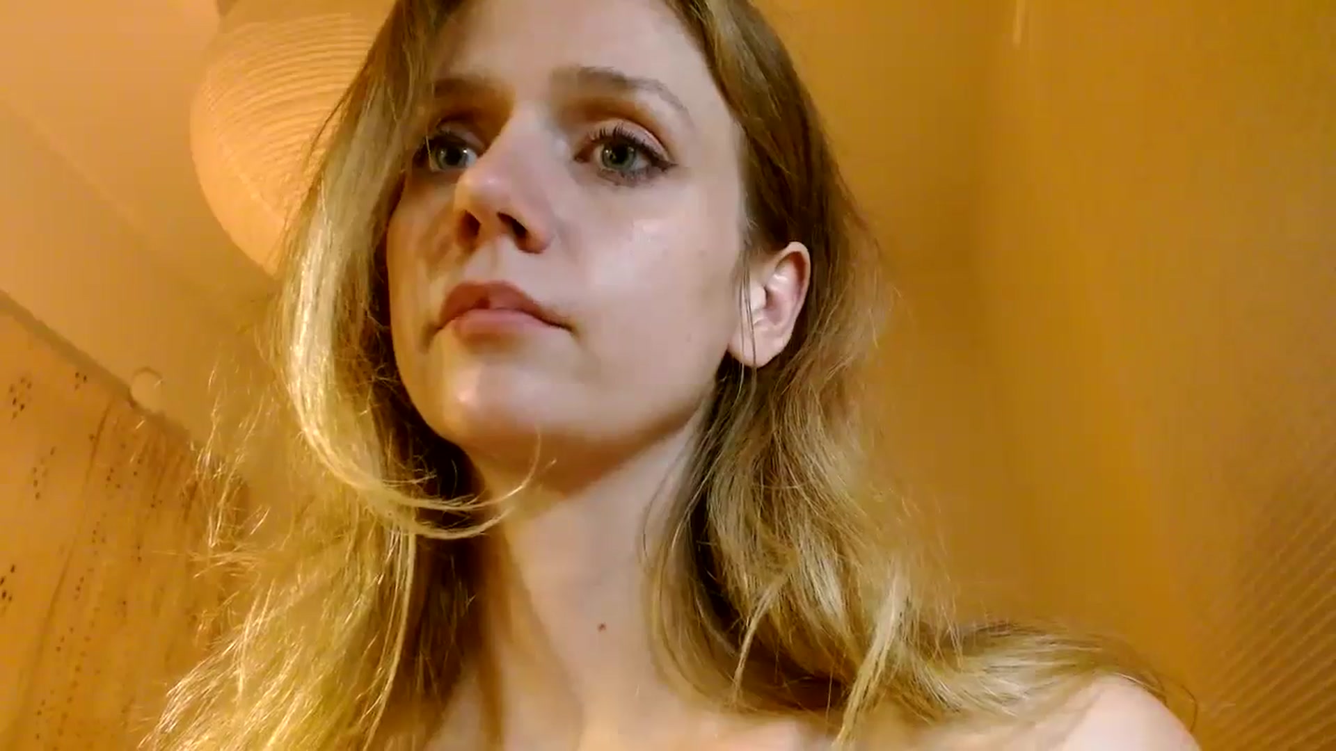 Gallery image thumbnail from Bdaymuffin's myfreecams stream on, 08/25/2024, 07:58 image 16 of 20
