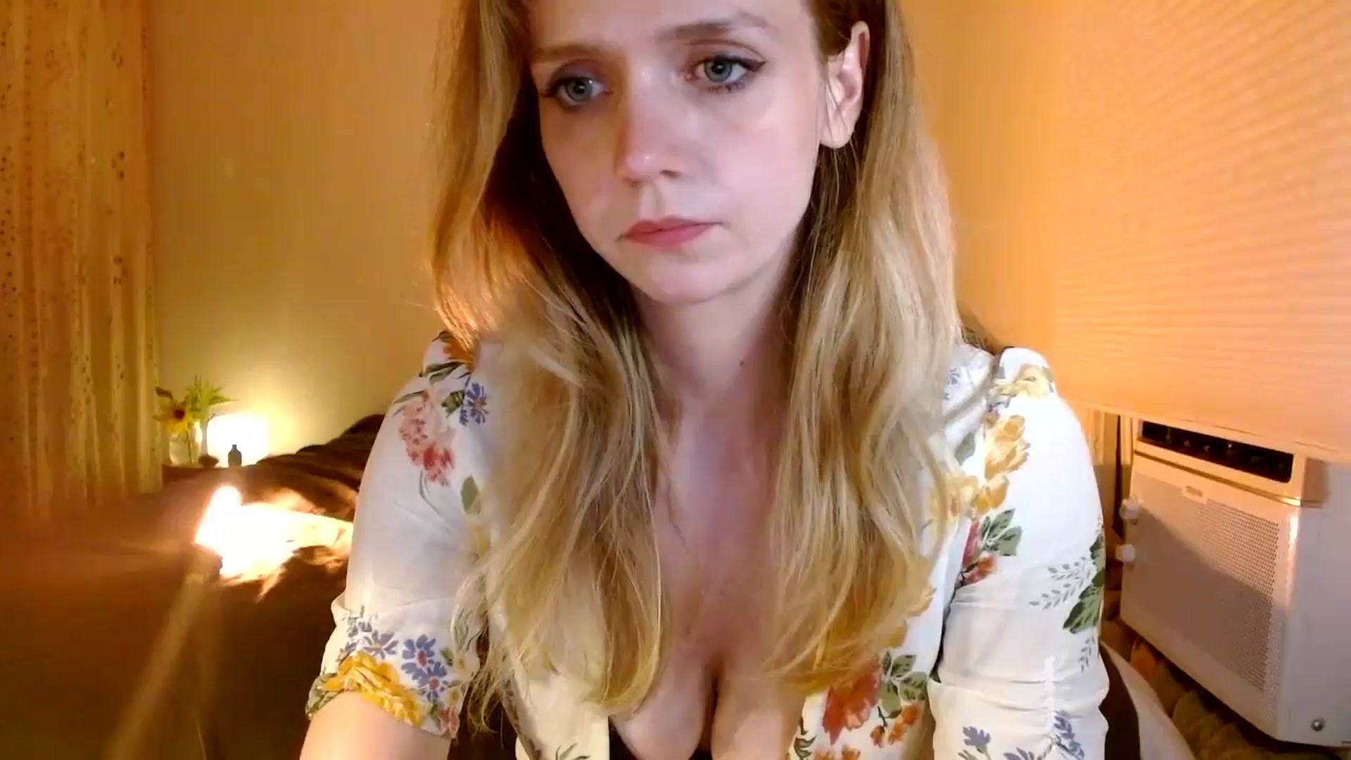 Gallery image thumbnail from Bdaymuffin's myfreecams stream on, 08/25/2024, 07:58 image 11 of 20