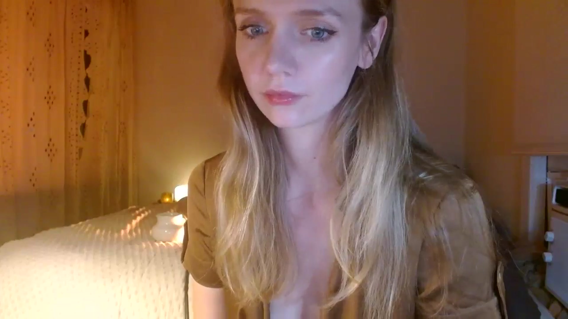 Gallery image thumbnail from Bdaymuffin's myfreecams stream on, 08/27/2024, 07:01 image 10 of 20
