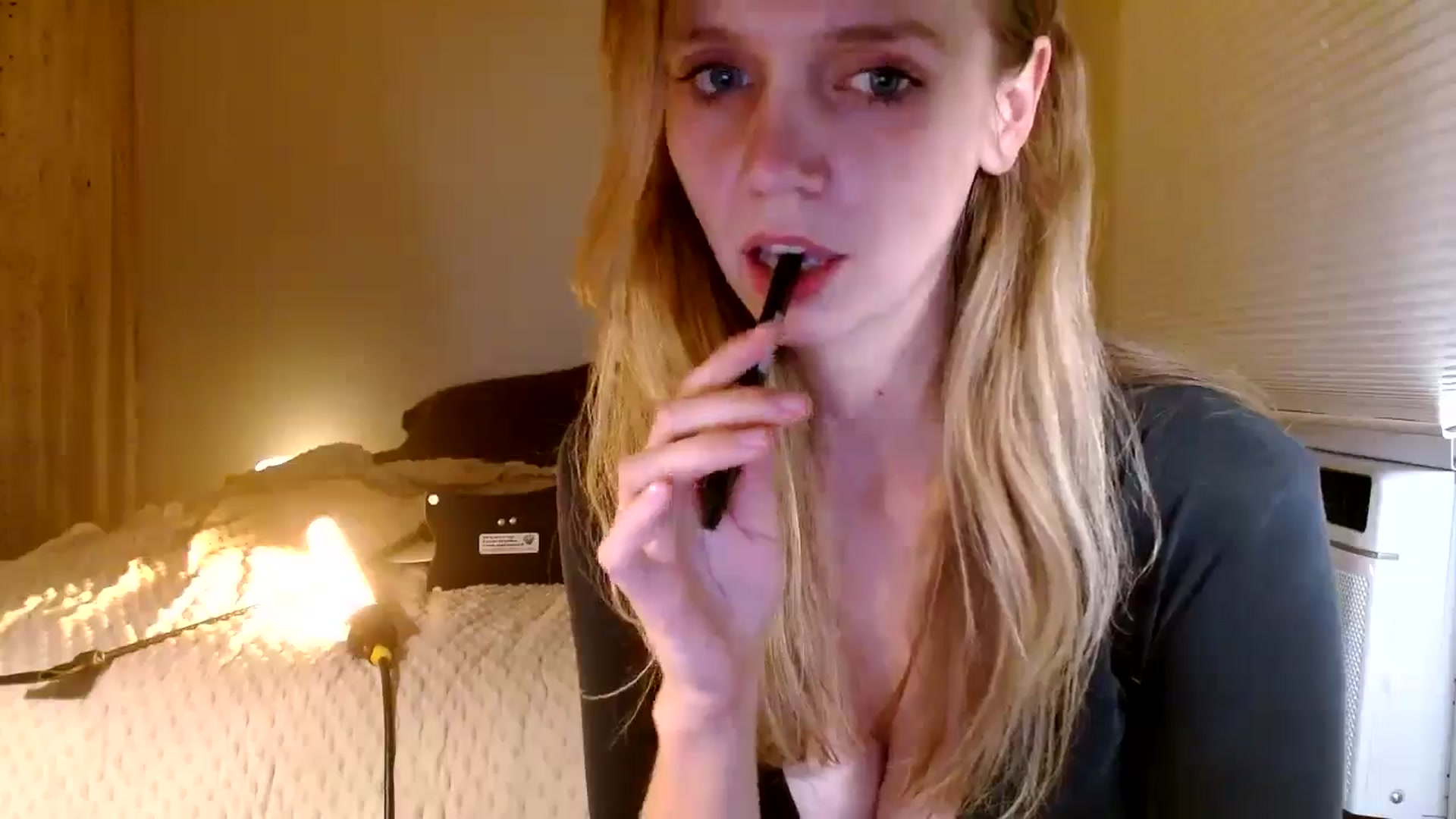 Gallery image thumbnail from Bdaymuffin's myfreecams stream on, 08/28/2024, 08:20 image 10 of 20