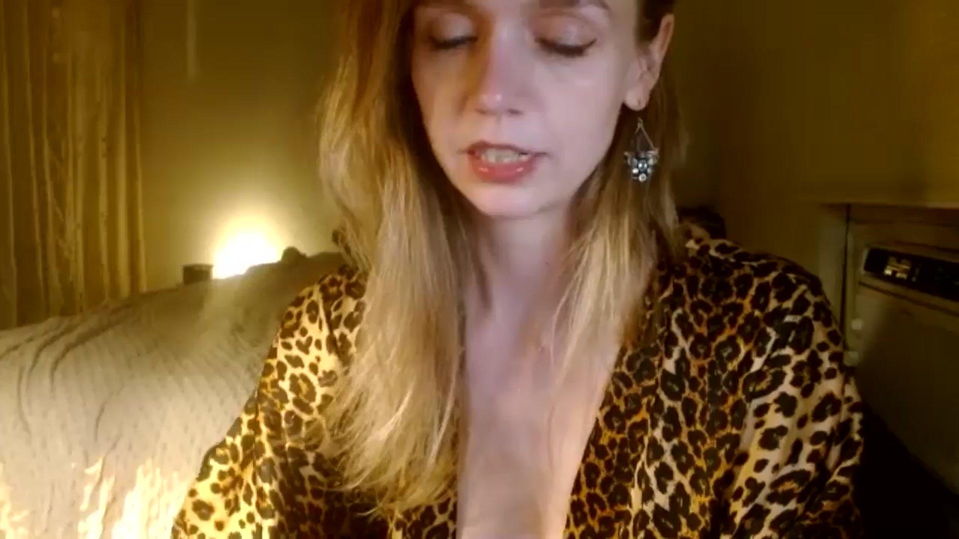 Gallery image thumbnail from Bdaymuffin's myfreecams stream on, 08/30/2024, 06:16 image 8 of 20
