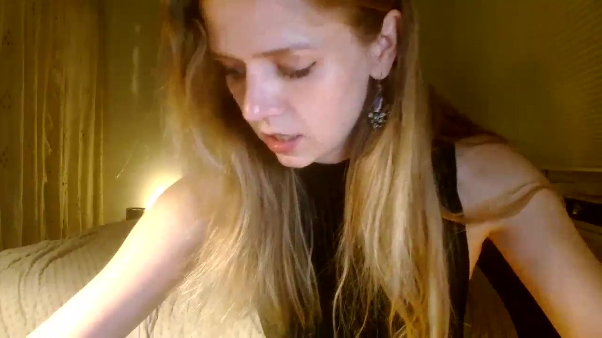 Gallery image thumbnail from Bdaymuffin's myfreecams stream on, 08/30/2024, 07:19 image 7 of 20