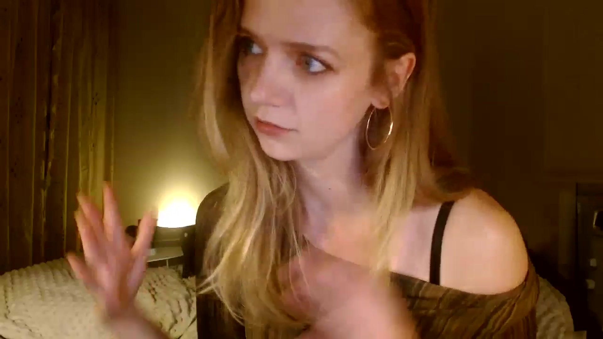 Gallery image thumbnail from Bdaymuffin's myfreecams stream on, 08/31/2024, 05:15 image 12 of 20