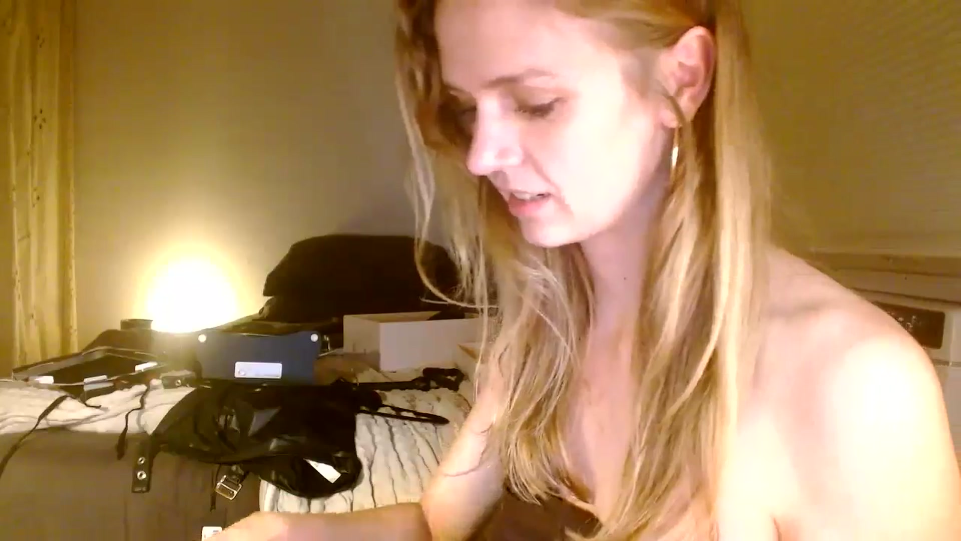 Gallery image thumbnail from Bdaymuffin's myfreecams stream on, 08/31/2024, 07:26 image 19 of 20