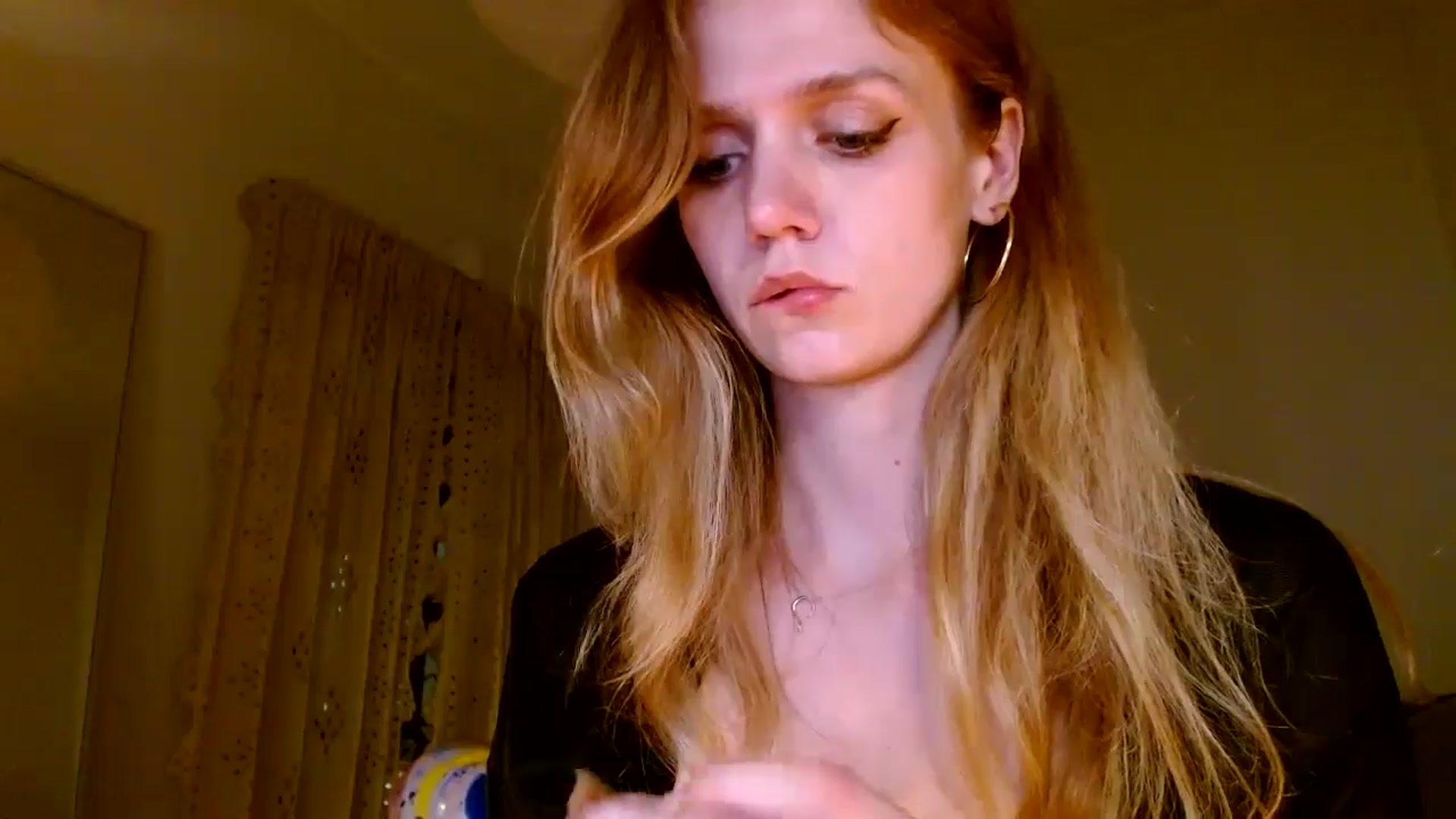 Gallery image thumbnail from Bdaymuffin's myfreecams stream on, 09/01/2024, 07:40 image 7 of 20