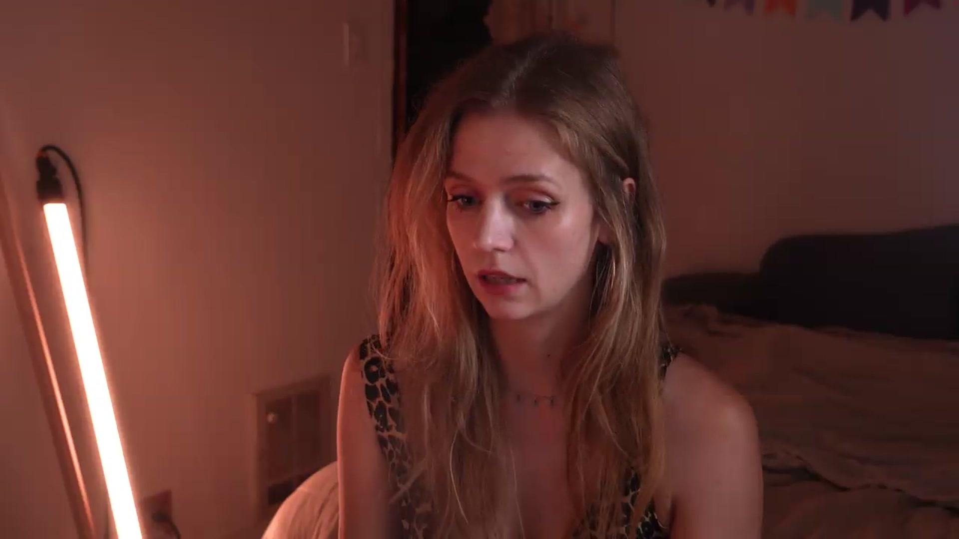 Gallery image thumbnail from Bdaymuffin's myfreecams stream on, 08/16/2026, 04:18 image 5 of 20