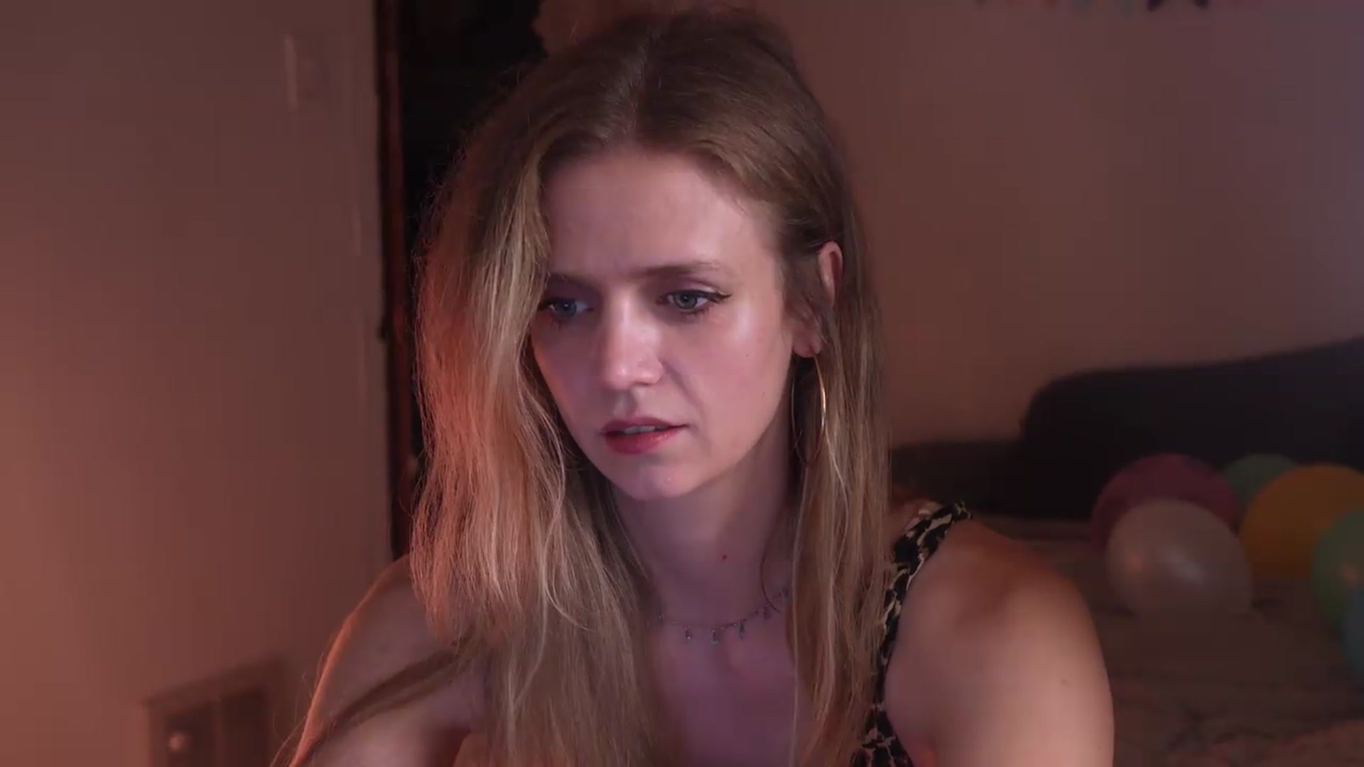 Gallery image thumbnail from Bdaymuffin's myfreecams stream on, 08/16/2026, 06:18 image 9 of 20