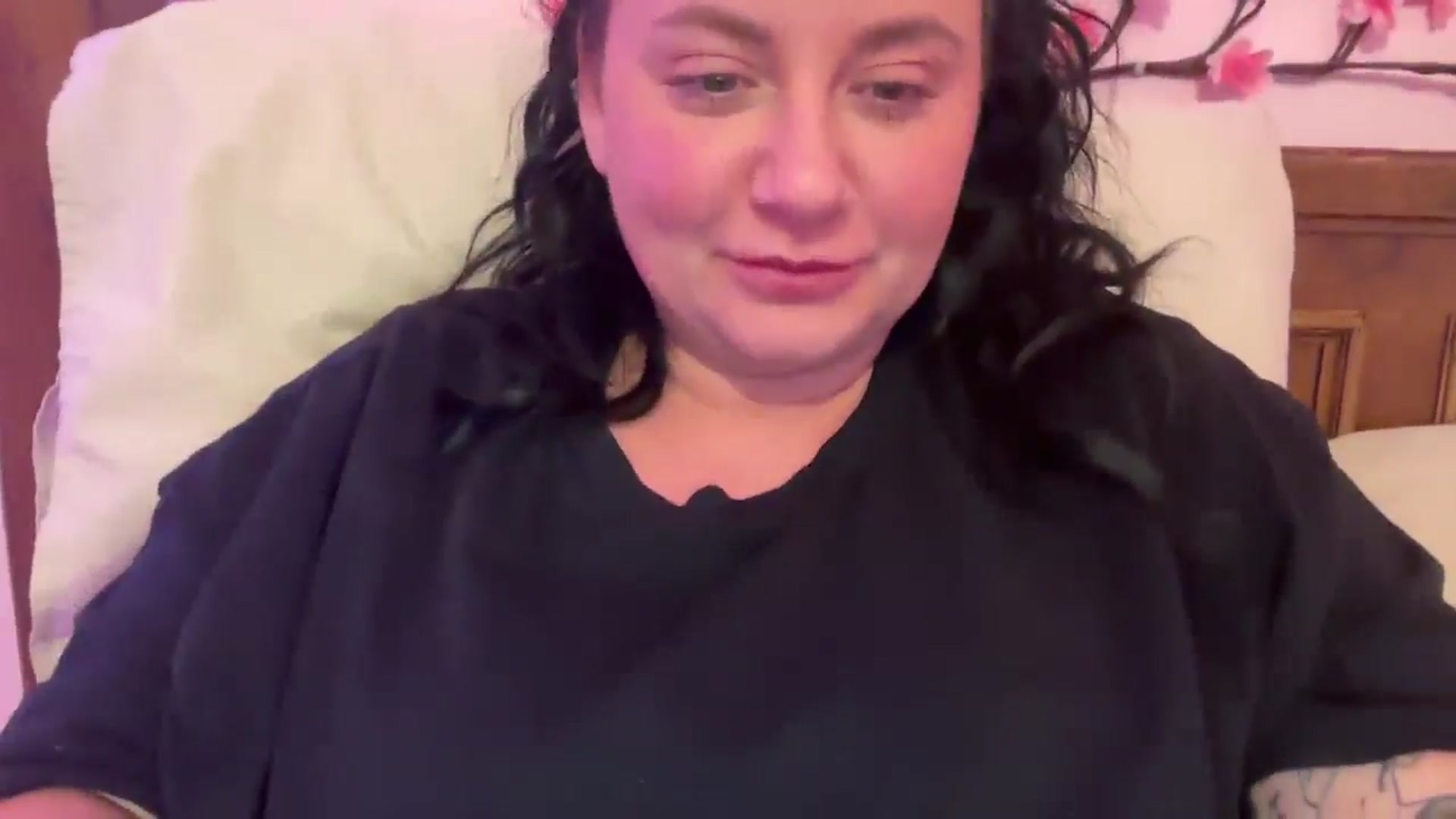 Gallery image thumbnail from Bdaypanda's myfreecams stream on, 11/20/2025, 20:13 image 10 of 20