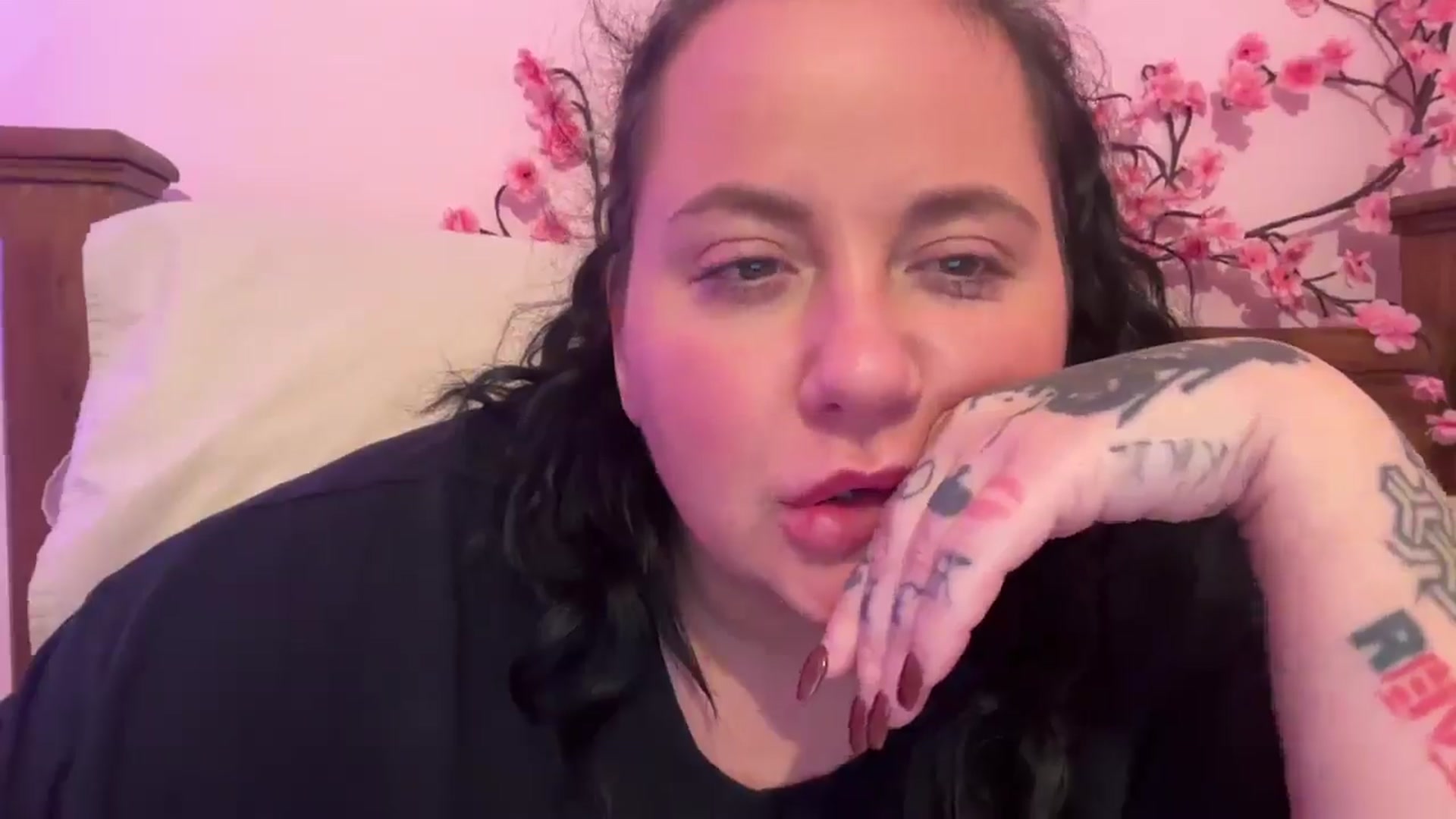 Gallery image thumbnail from Bdaypanda's myfreecams stream on, 11/20/2025, 20:13 image 20 of 20
