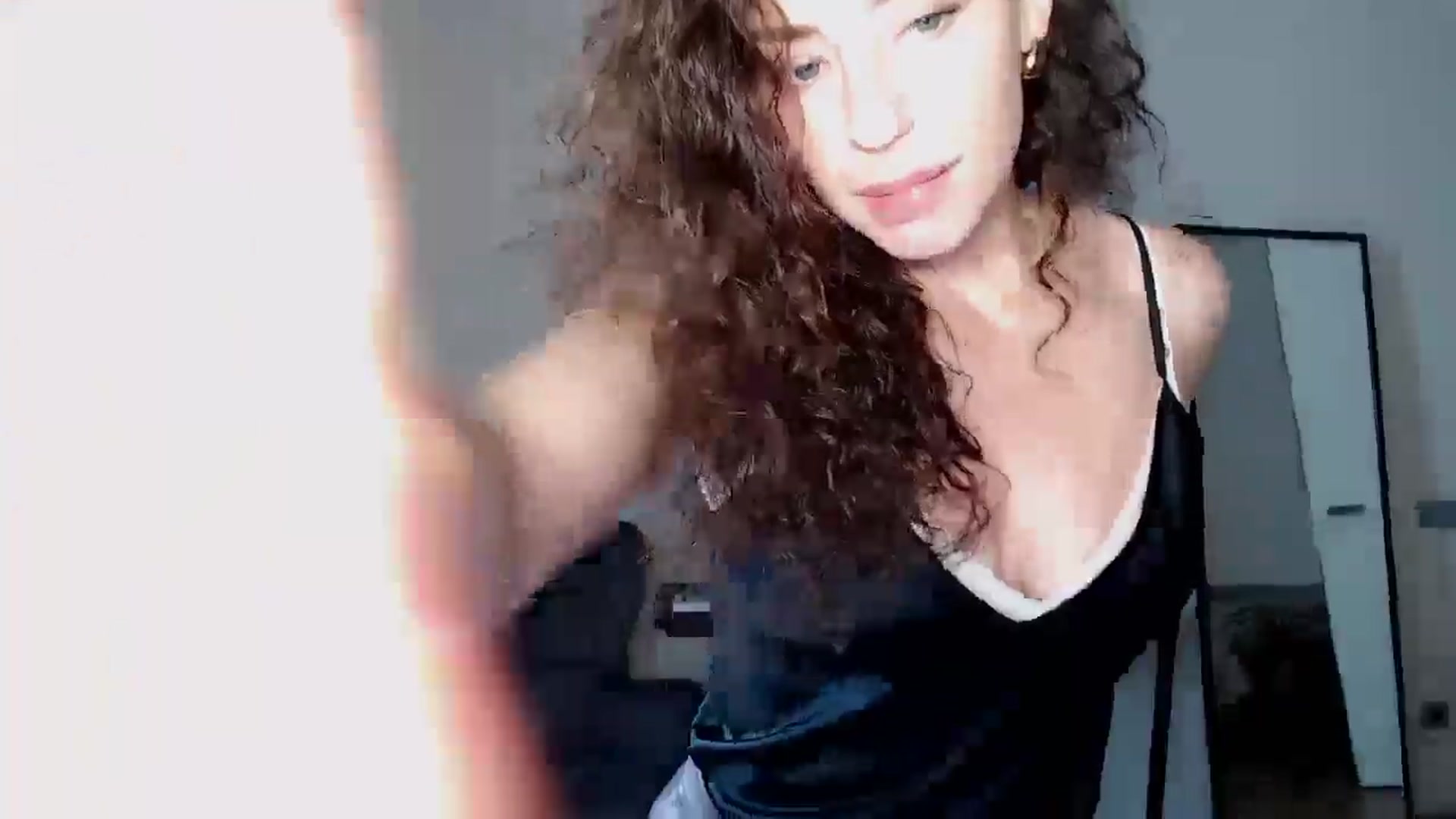 Gallery image thumbnail from BeWonderful's myfreecams stream on, 07/07/2025, 13:13 image 16 of 20
