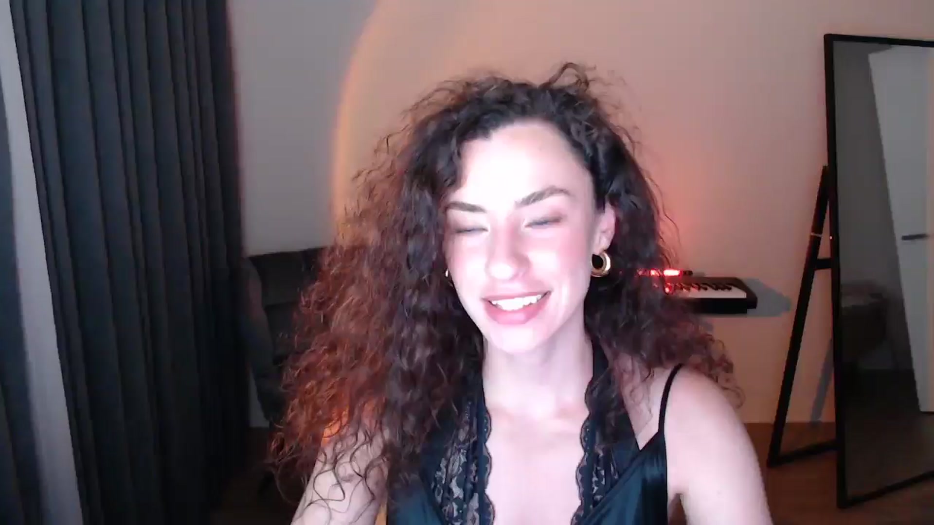 Gallery image thumbnail from BeWonderful's myfreecams stream on, 07/16/2025, 20:46 image 2 of 20