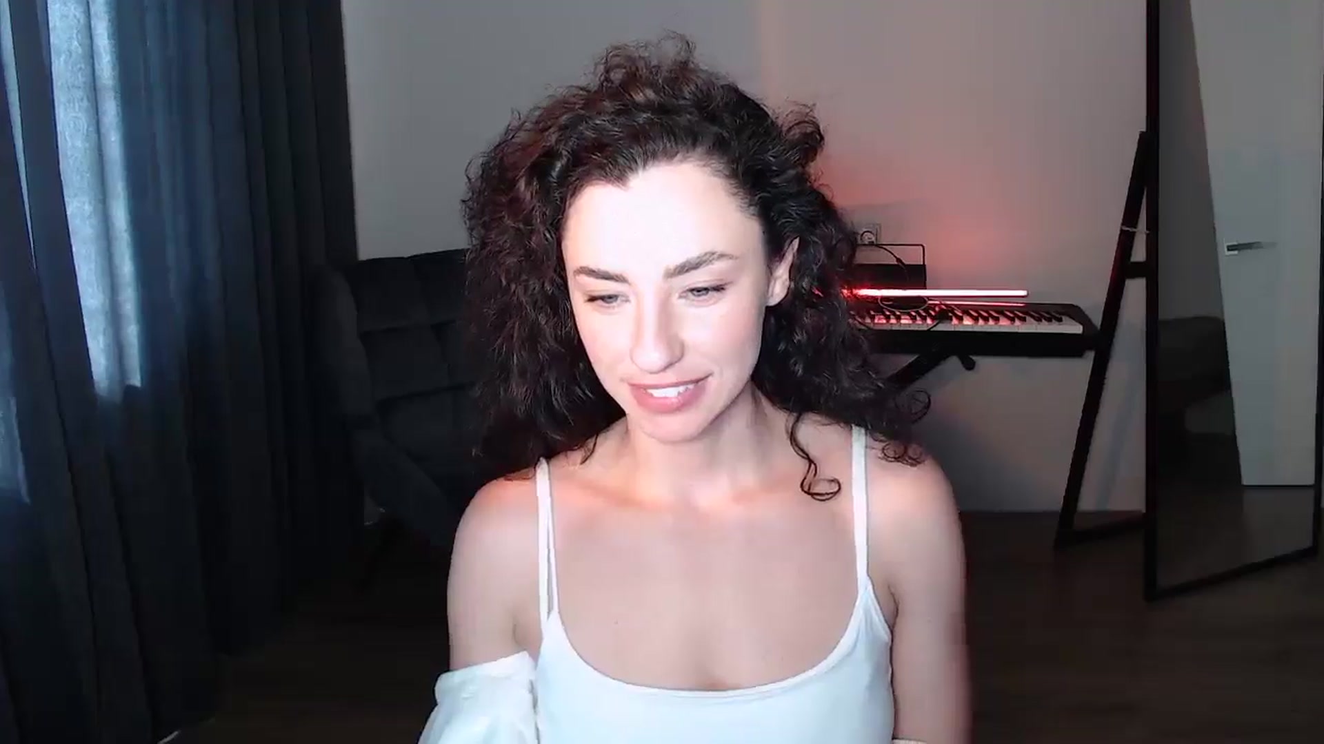 Gallery image thumbnail from BeWonderful's myfreecams stream on, 08/02/2025, 12:08 image 13 of 20
