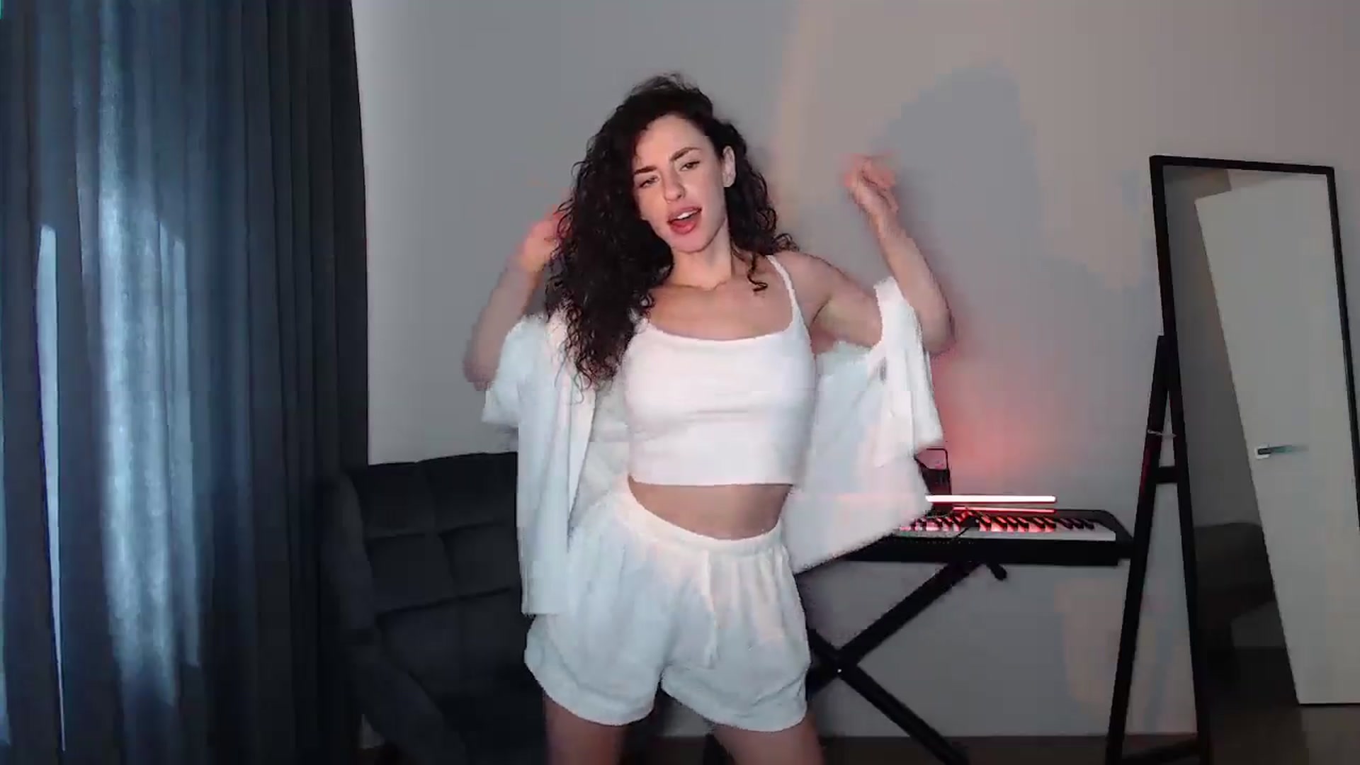 Gallery image thumbnail from BeWonderful's myfreecams stream on, 08/02/2025, 12:08 image 9 of 20