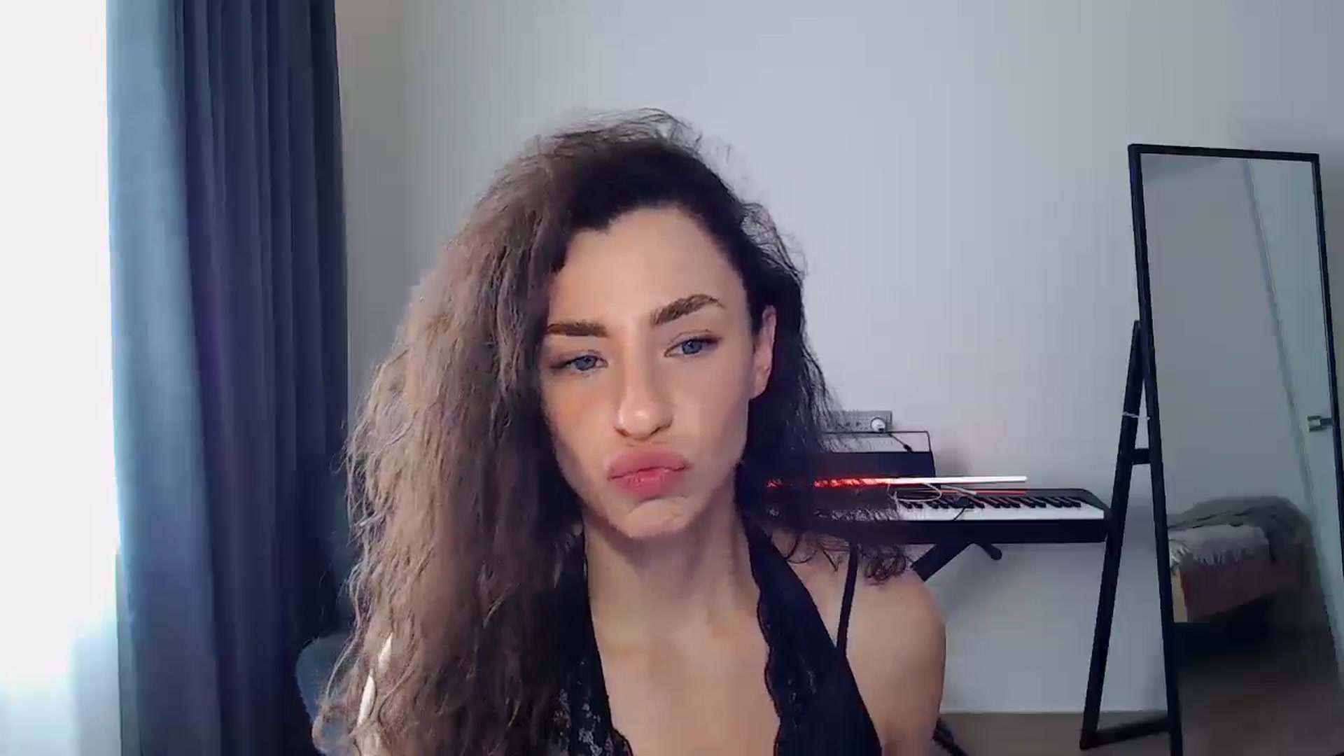 Gallery image thumbnail from BeWonderful's myfreecams stream on, 08/05/2025, 13:05 image 5 of 20