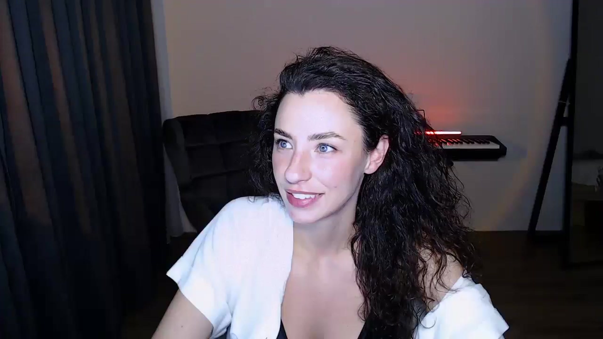 Gallery image thumbnail from BeWonderful's myfreecams stream on, 08/09/2025, 19:11 image 8 of 20