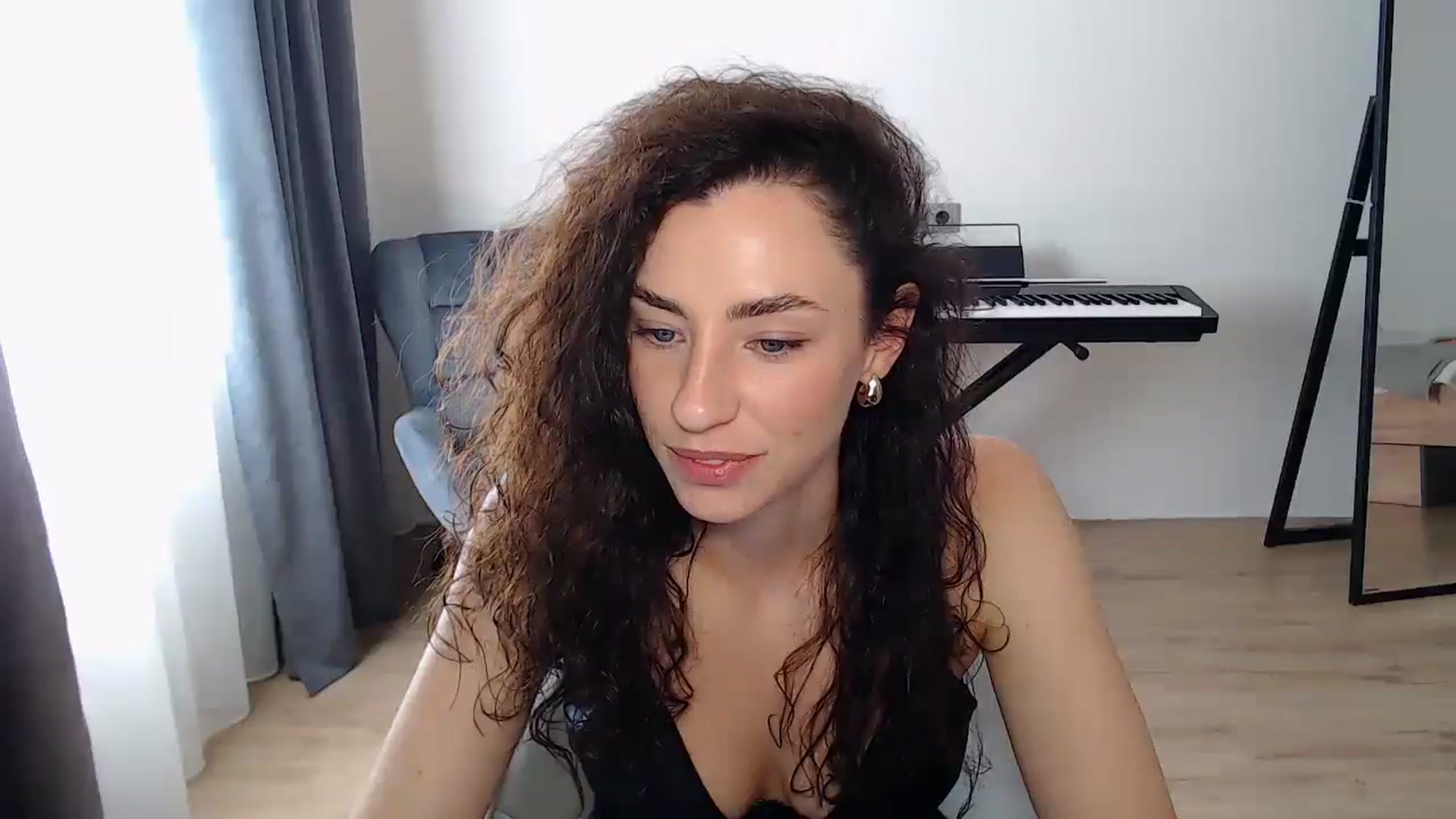 Gallery image thumbnail from BeWonderful's myfreecams stream on, 08/10/2025, 12:25 image 6 of 20