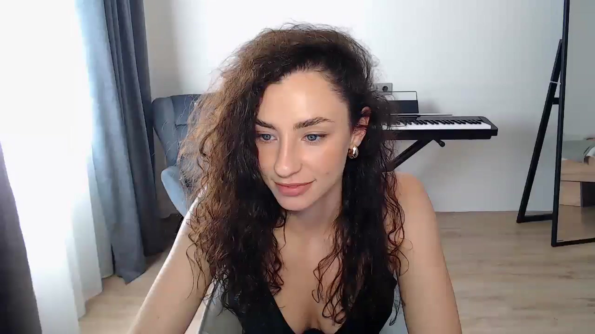 Gallery image thumbnail from BeWonderful's myfreecams stream on, 08/10/2025, 12:25 image 14 of 20